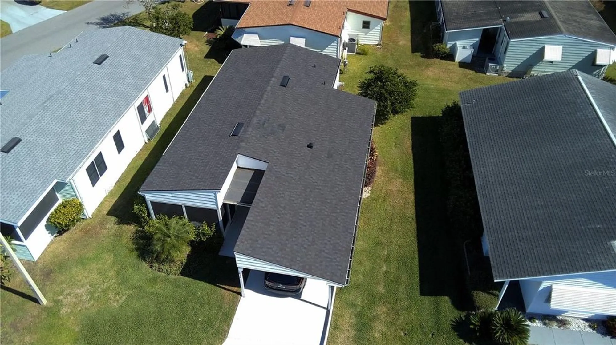 Property Slideshow image 4 of 48 | 4816 goldenview ln, Lakeland, FL, 33811