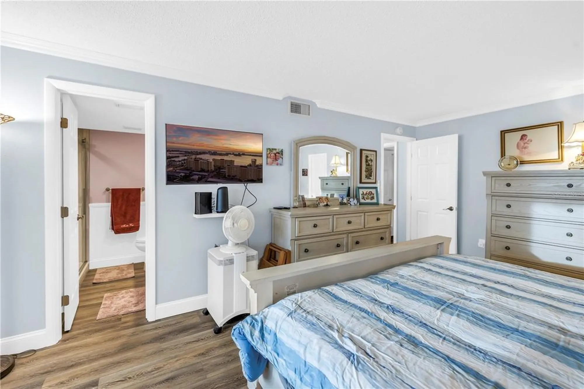 Property Slideshow image 15 of 73 | 4525 cove cir apt 102, Saint Petersburg, FL, 33708