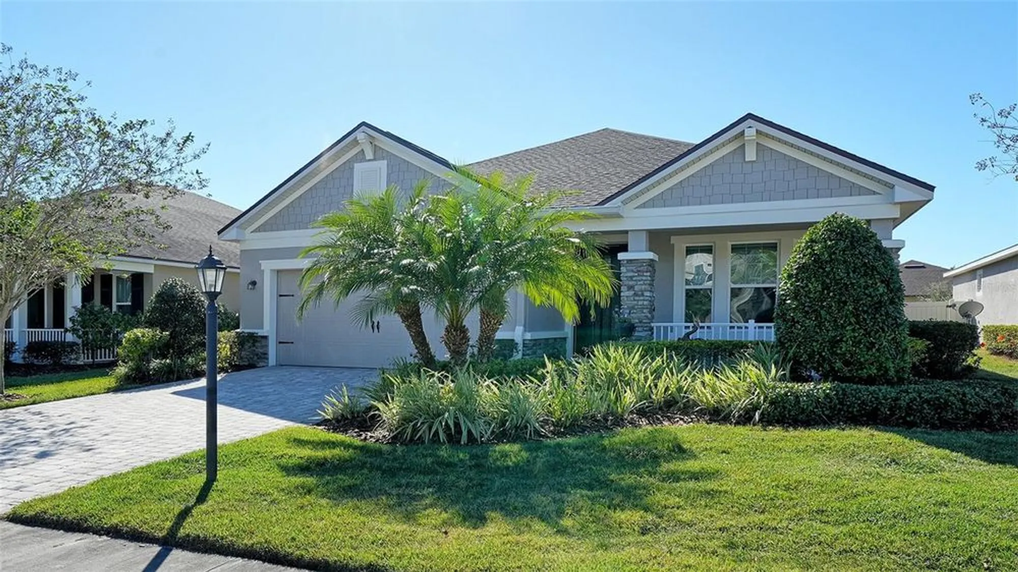 Property Slideshow image 1 of 51 | 11211 spring gate trl, Lakewood Ranch, FL, 34211
