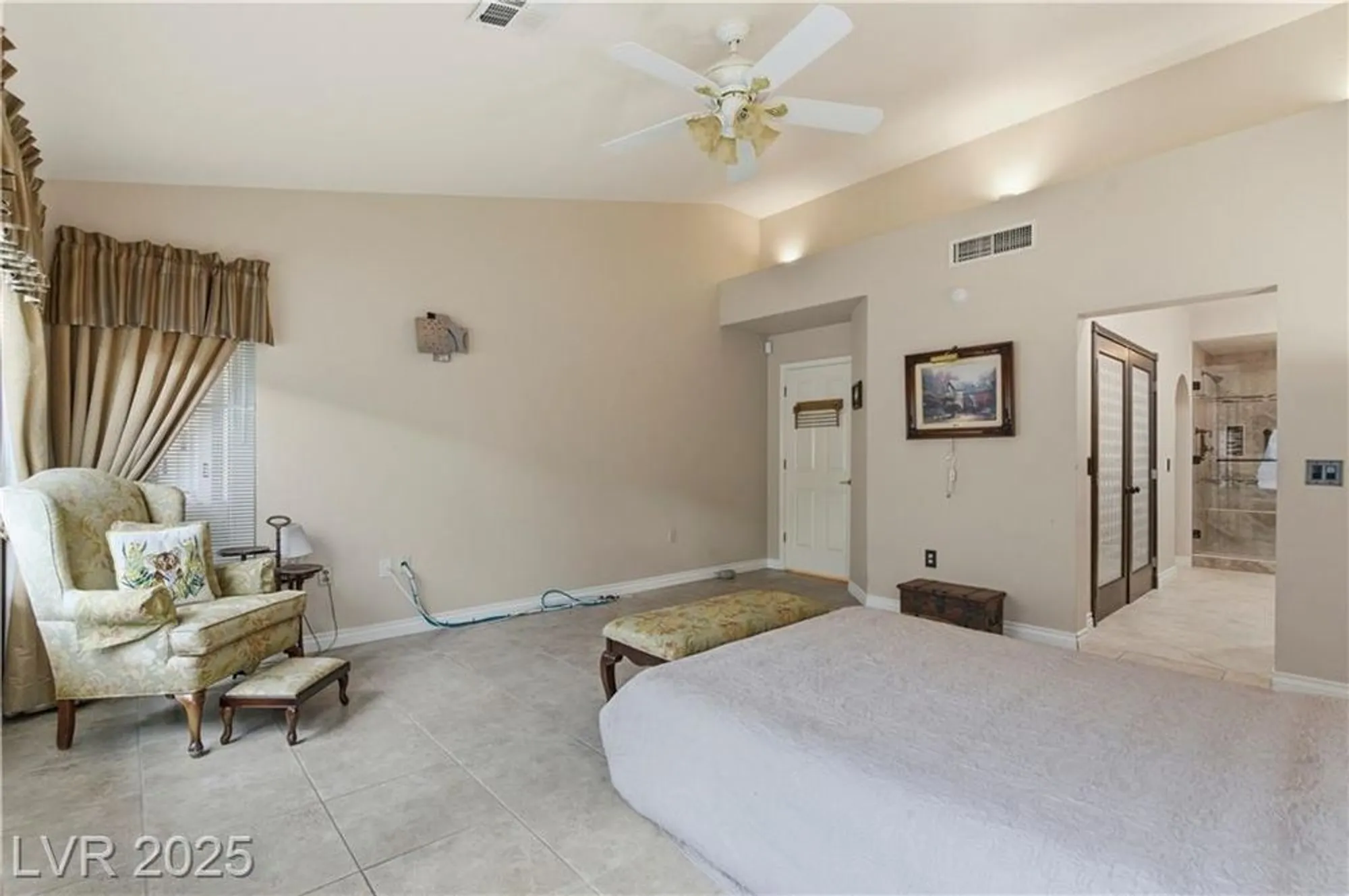 Property Slideshow image 29 of 60 | 8909 meadowood dr, Las Vegas, NV, 89134