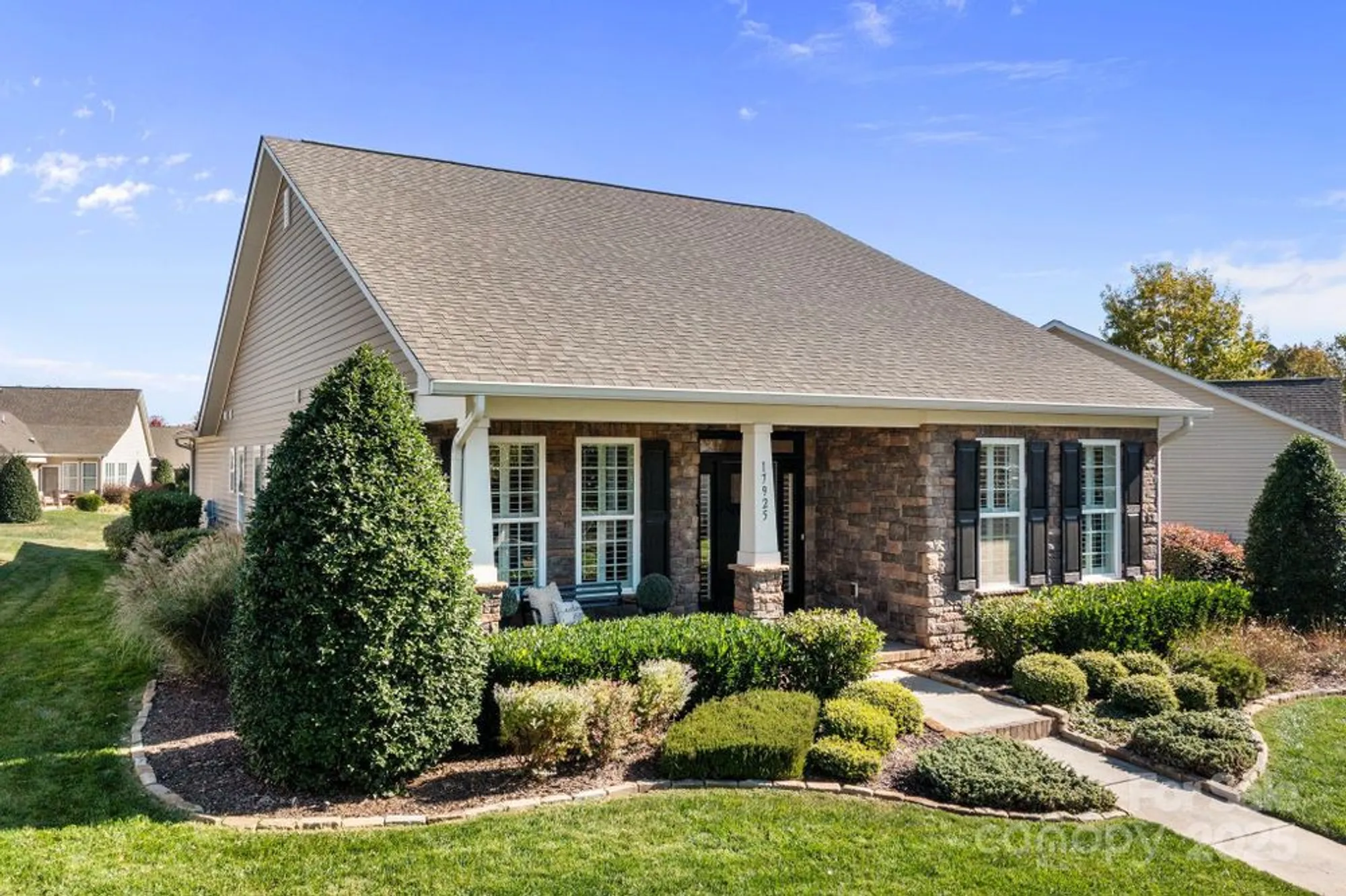 Property Slideshow image 3 of 26 | 17925 coulter pkwy, Cornelius, NC, 28031