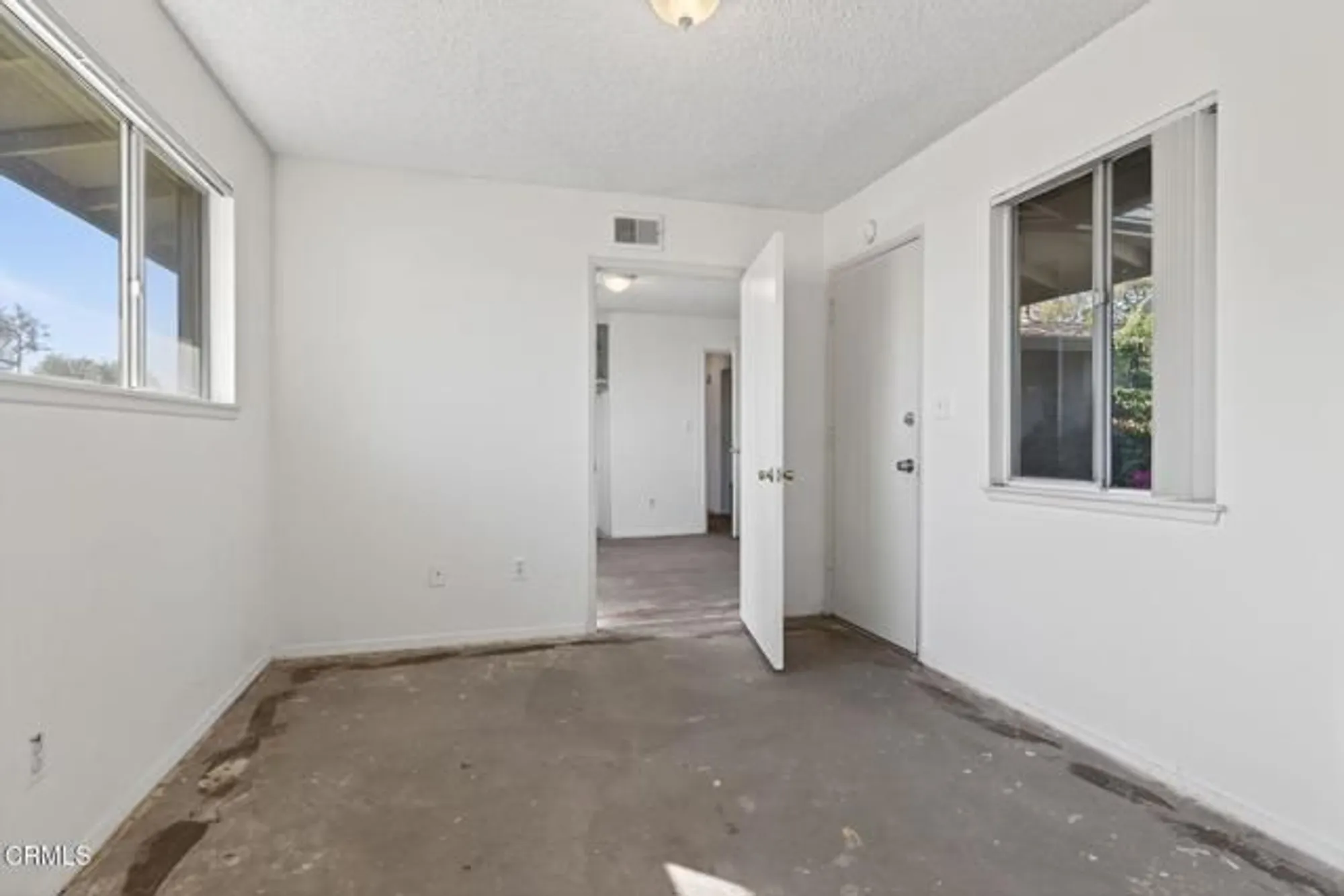 Property Slideshow image 29 of 51 | 151 w bay blvd, Port Hueneme, CA, 93041