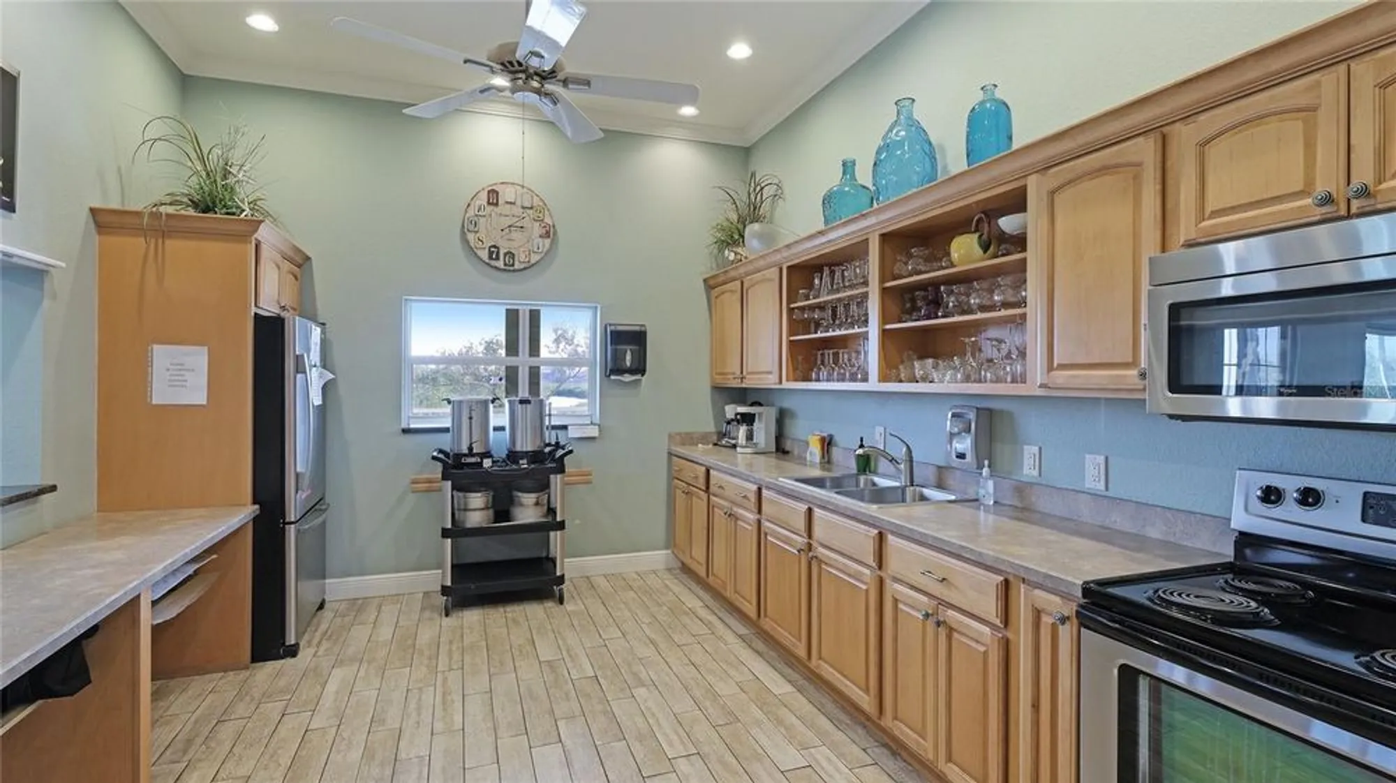 Property Slideshow image 61 of 73 | 1109 edgewater cir # 1109, Bradenton, FL, 34209