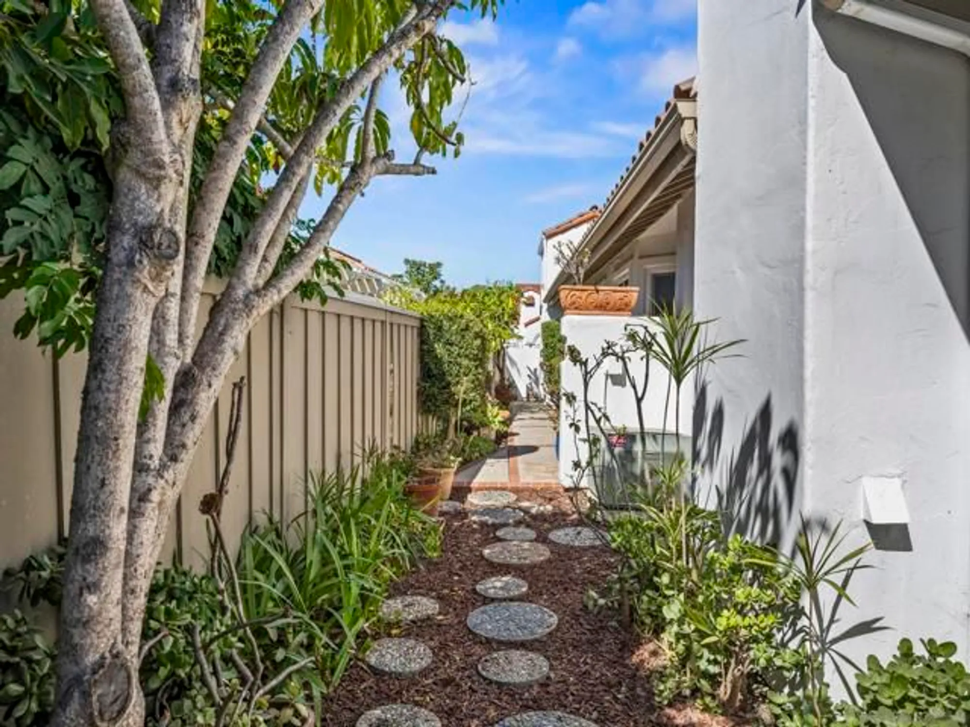 Property Slideshow image 27 of 48 | 4767 miletus way, Oceanside, CA, 92056
