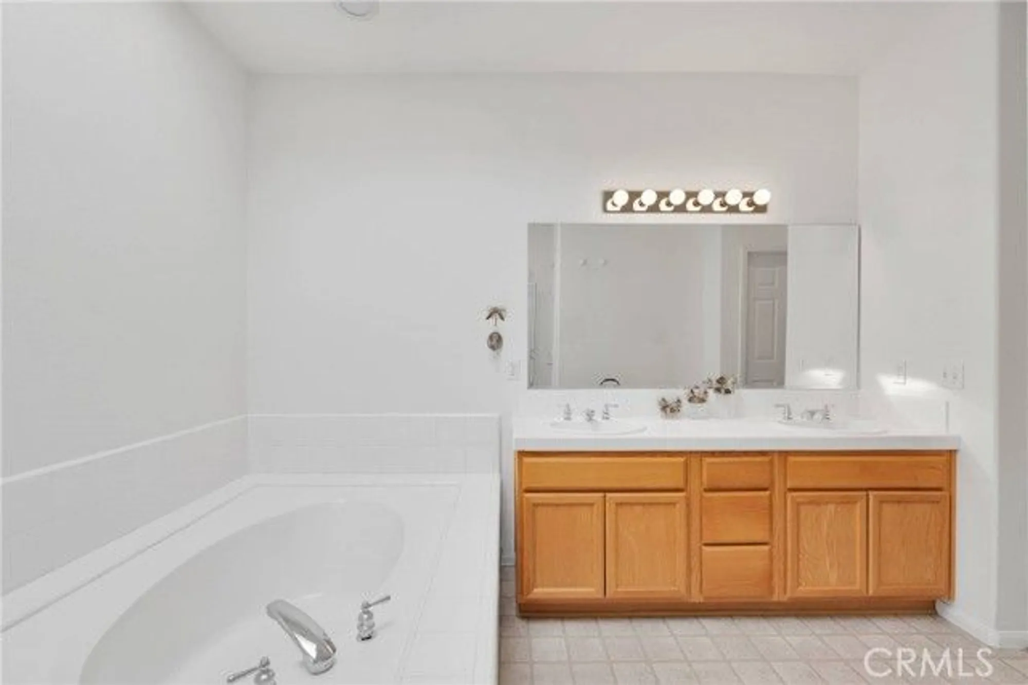 Property Slideshow image 35 of 54 | 19559 northstar ct, Apple Valley, CA, 92308