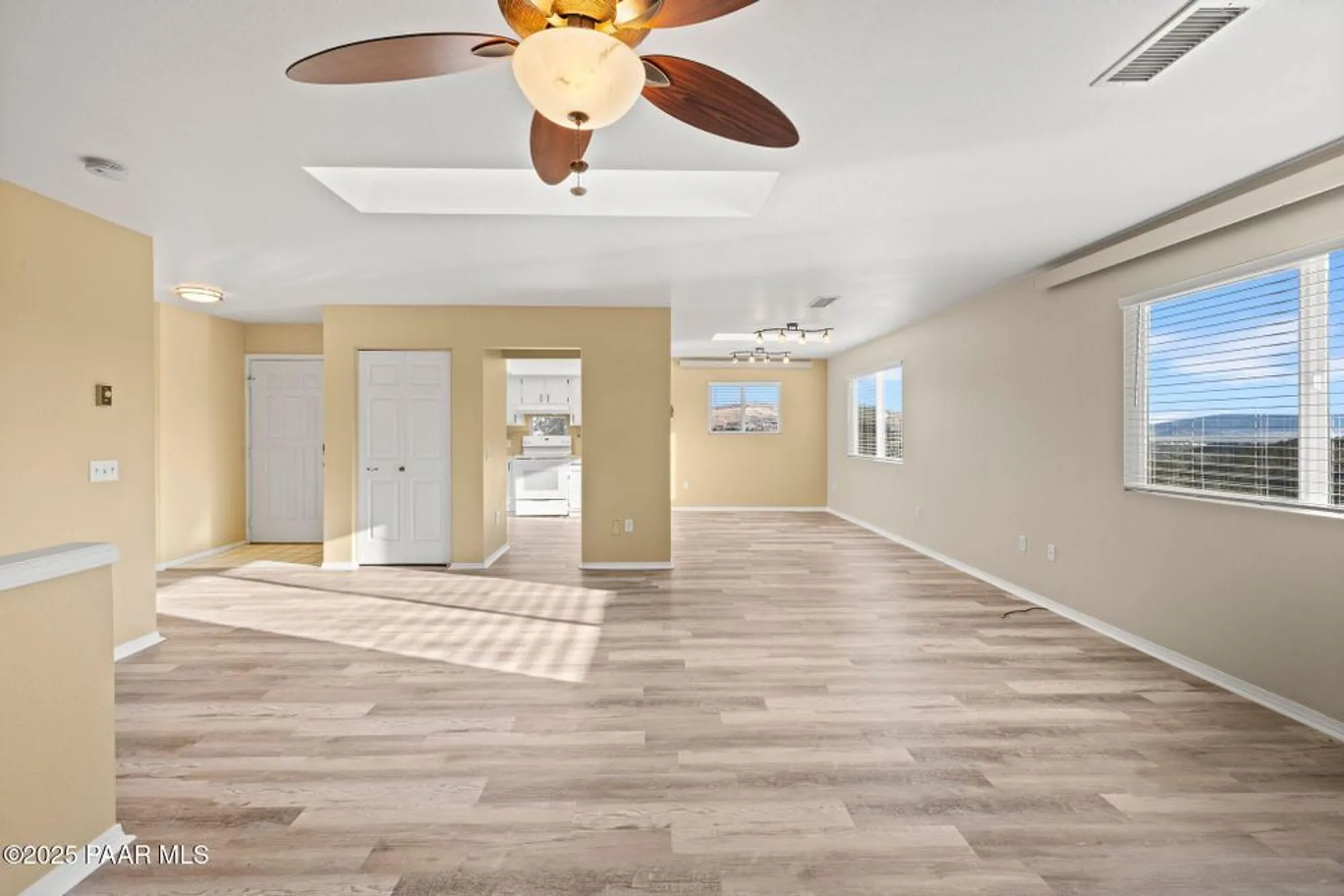 Property Slideshow image 8 of 77 | 4921 summit cir, Prescott, AZ, 86301