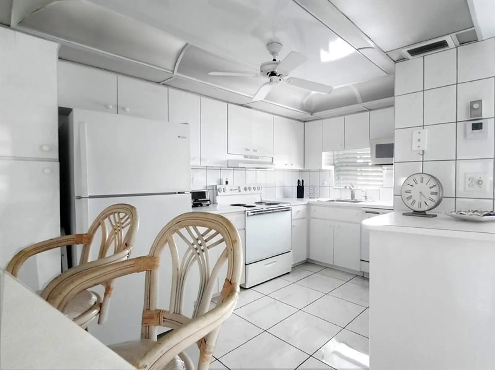 Property Slideshow image 1 of 17 | 381 s hollybrook dr 204, Pembroke Pines, FL, 33025