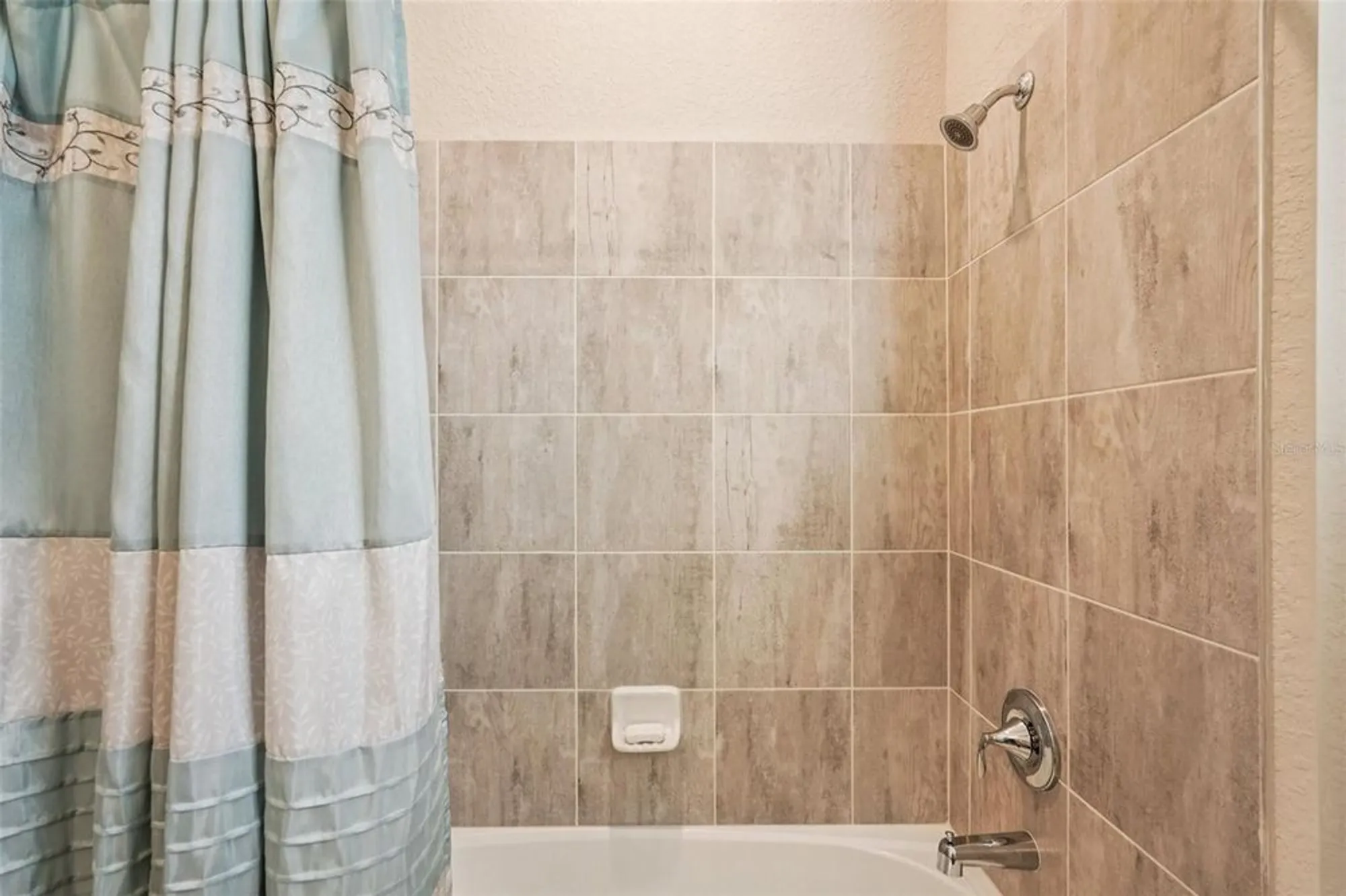 Property Slideshow image 22 of 68 | 24176 spartina dr, Venice, FL, 34293