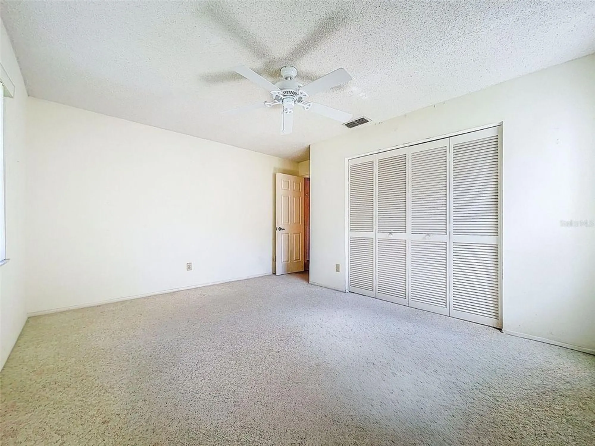 Property Slideshow image 35 of 51 | 1637 caledonia dr, Palm Harbor, FL, 34684