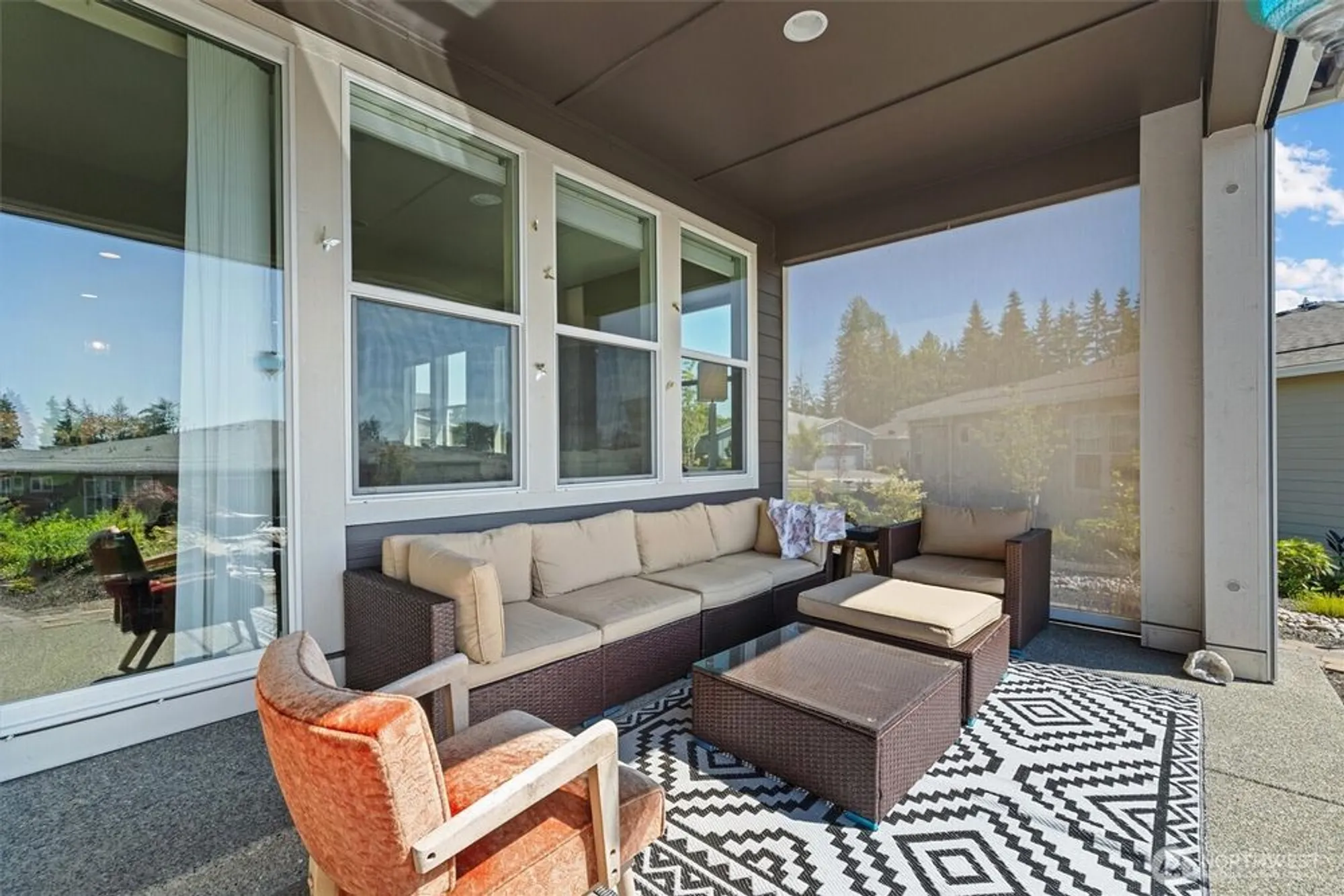 Property Slideshow image 29 of 35 | 15116 183rd ave e unit e, Bonney Lake, WA, 98391