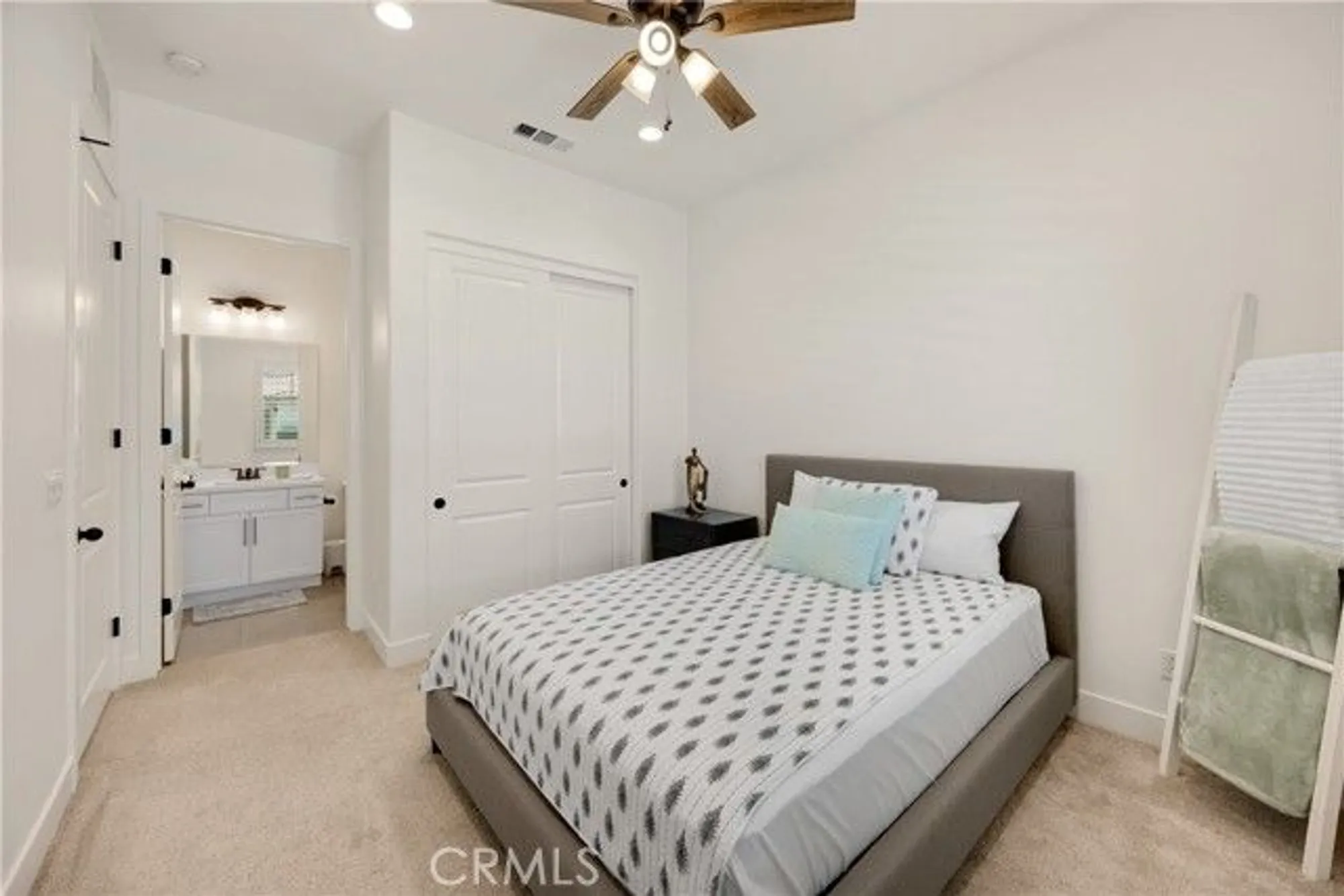 Property Slideshow image 13 of 68 | 11638 oakton way, Corona, CA, 92883