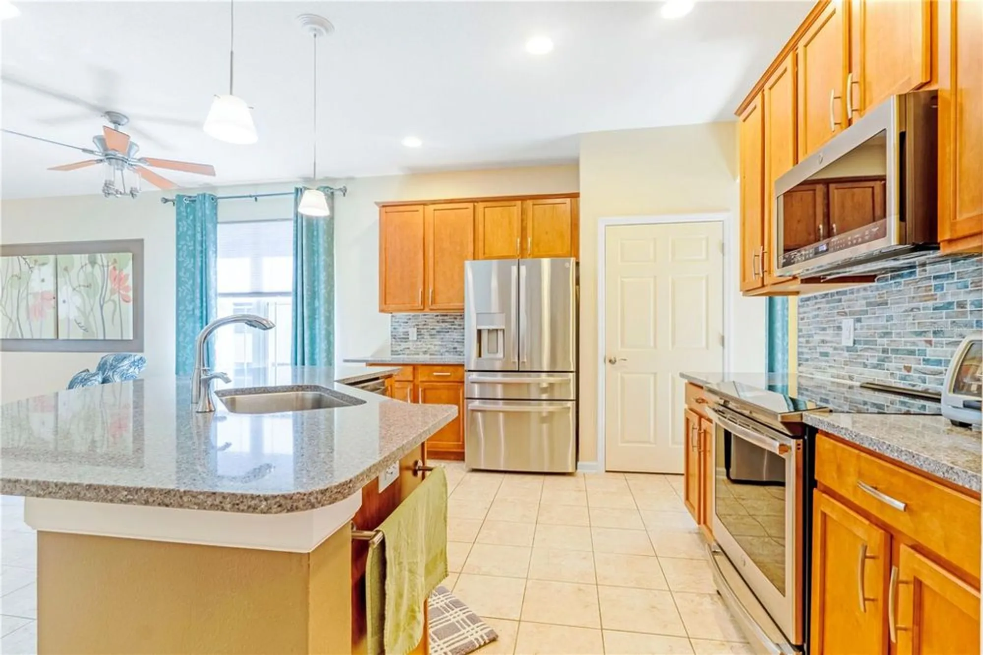 Property Slideshow image 22 of 33 | 123 avenham dr, Deland, FL, 32724