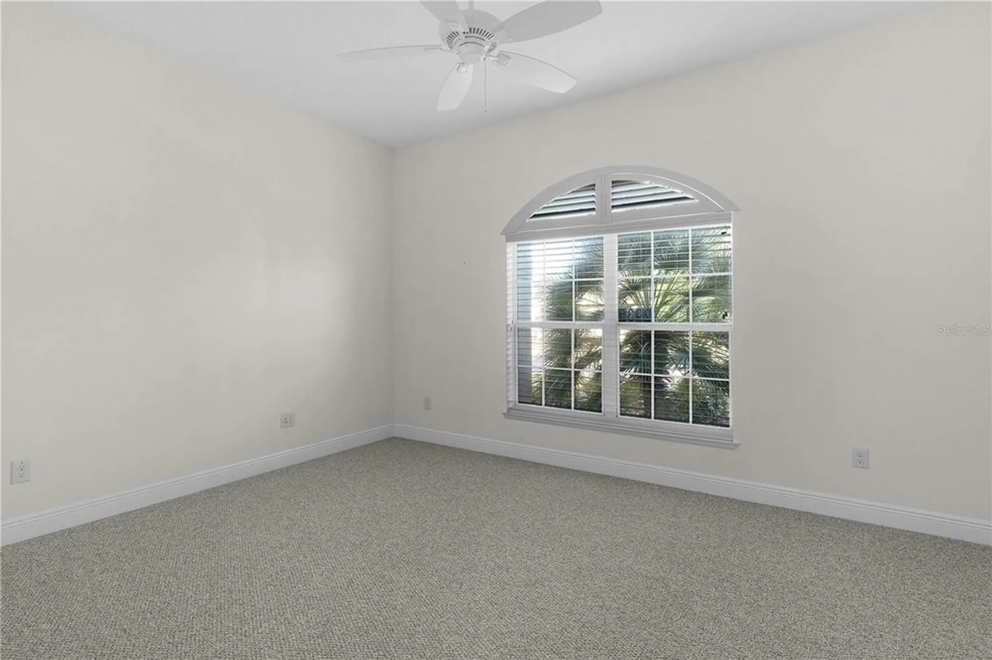 Property Slideshow image 24 of 51 | 2935 cedar grove loop, The Villages, FL, 32163