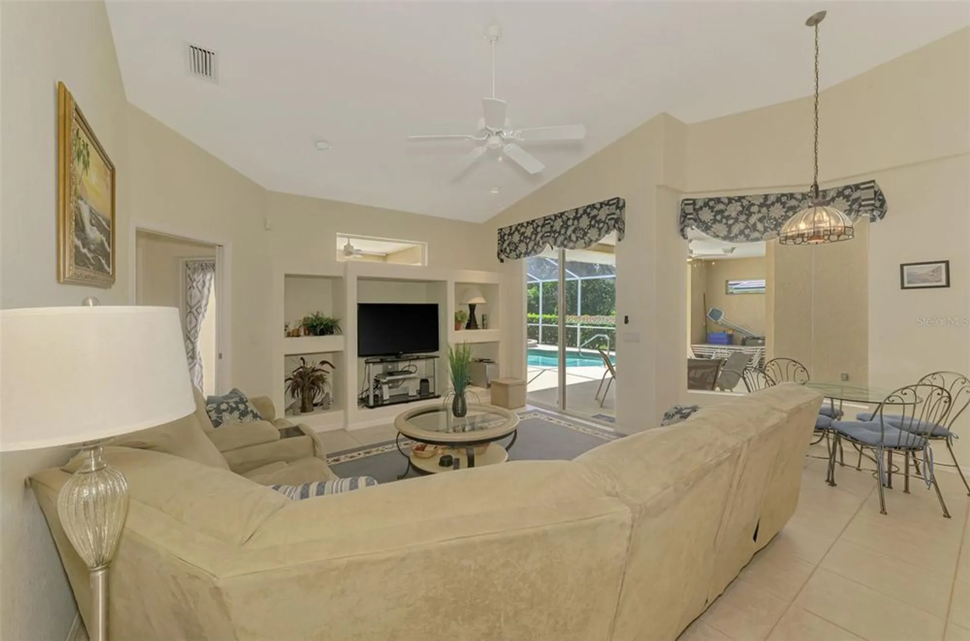 Property Slideshow image 21 of 62 | 6644 butlers crest dr, Bradenton, FL, 34203