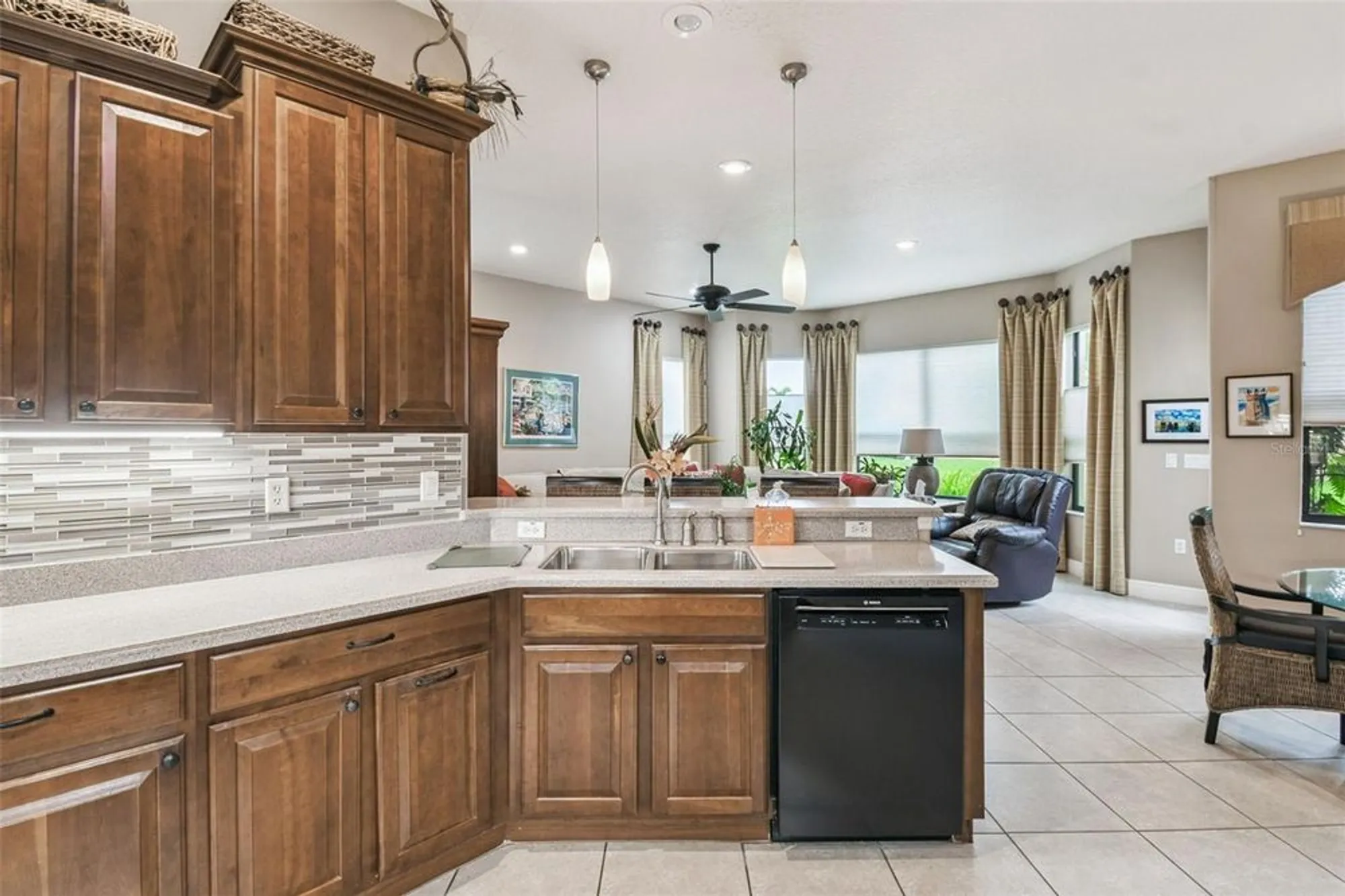 Property Slideshow image 13 of 59 | 861 bella viana rd, Kissimmee, FL, 34759