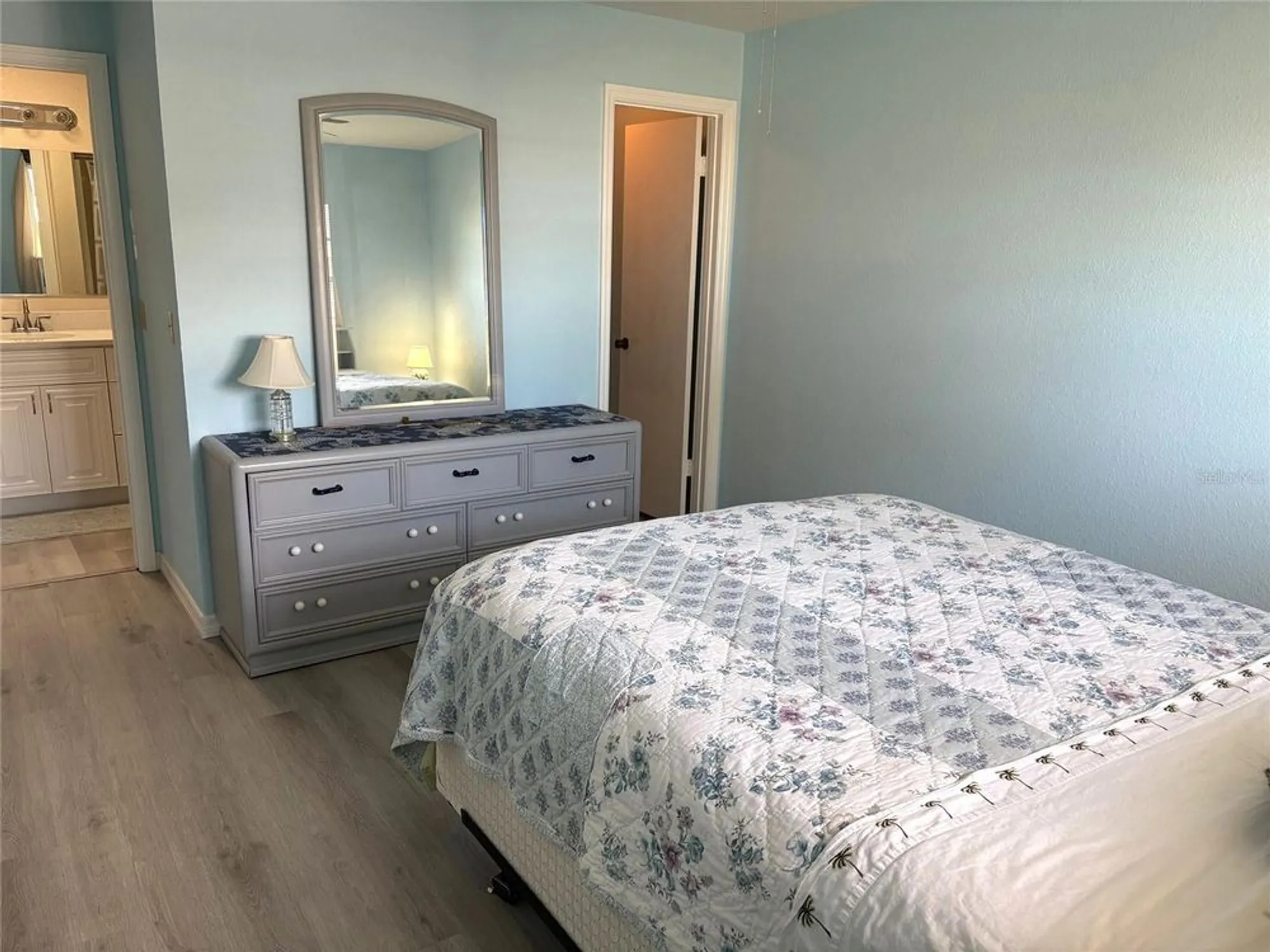 Property Slideshow image 16 of 34 | 1901 canterbury ln 10, Sun City Center, FL, 33573