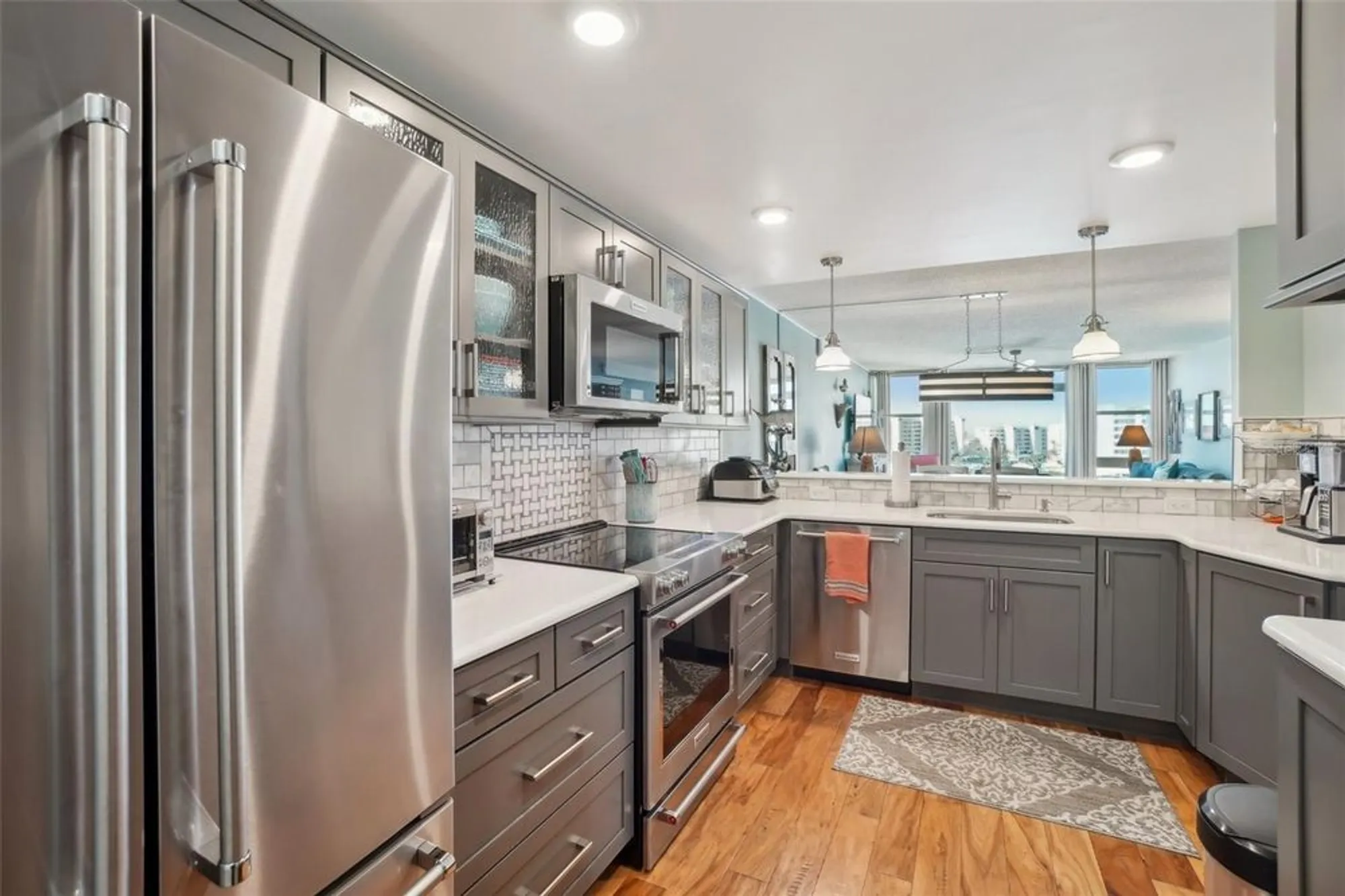 Property Slideshow image 6 of 53 | 7400 sun island dr 712, South Pasadena, FL, 33707