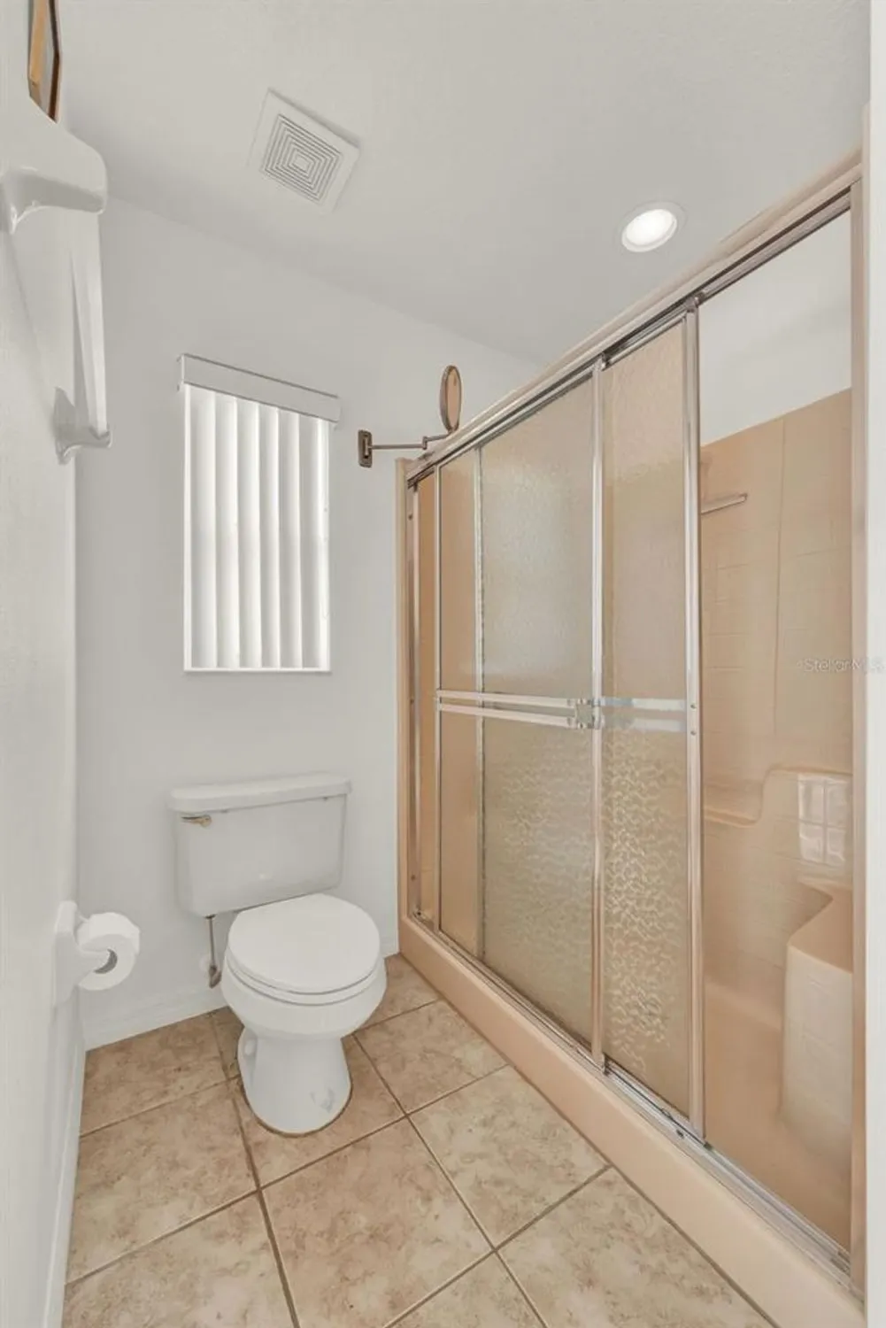 Property Slideshow image 21 of 34 | 448 grand canal dr, Kissimmee, FL, 34759