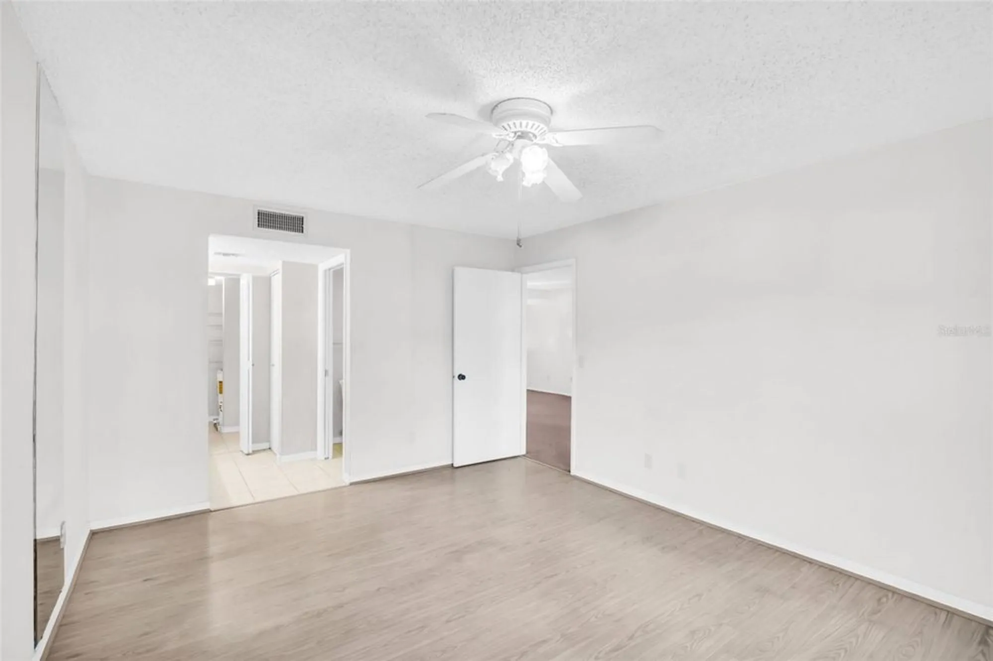 Property Slideshow image 13 of 37 | 11945 143rd st 7121, Largo, FL, 33774
