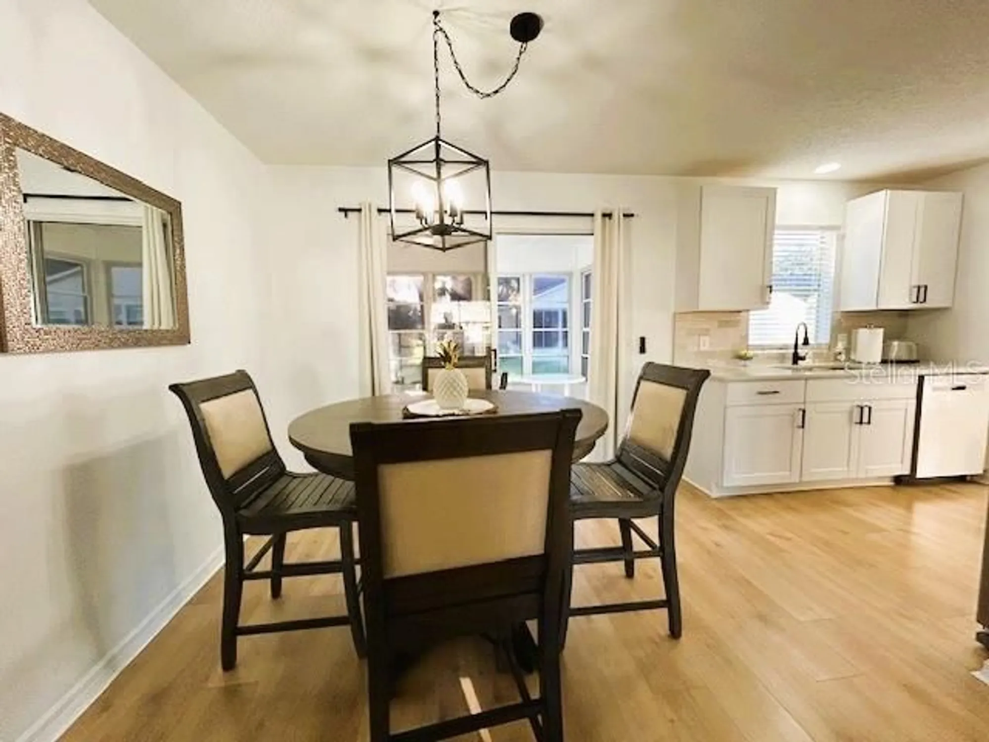 Property Slideshow image 11 of 41 | 528 valencia pl, Lady Lake, FL, 32159