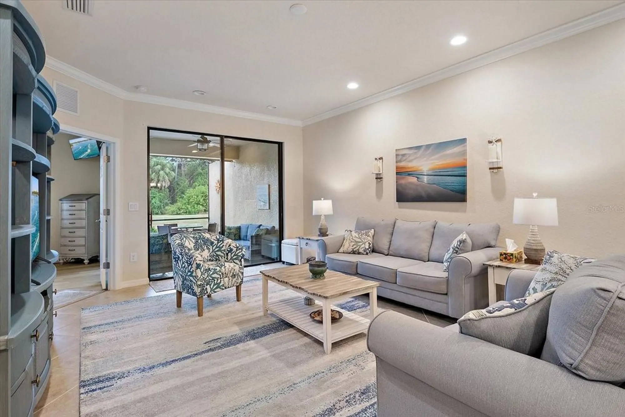 Property Slideshow image 8 of 30 | 6720 willowshire way, Bradenton, FL, 34212