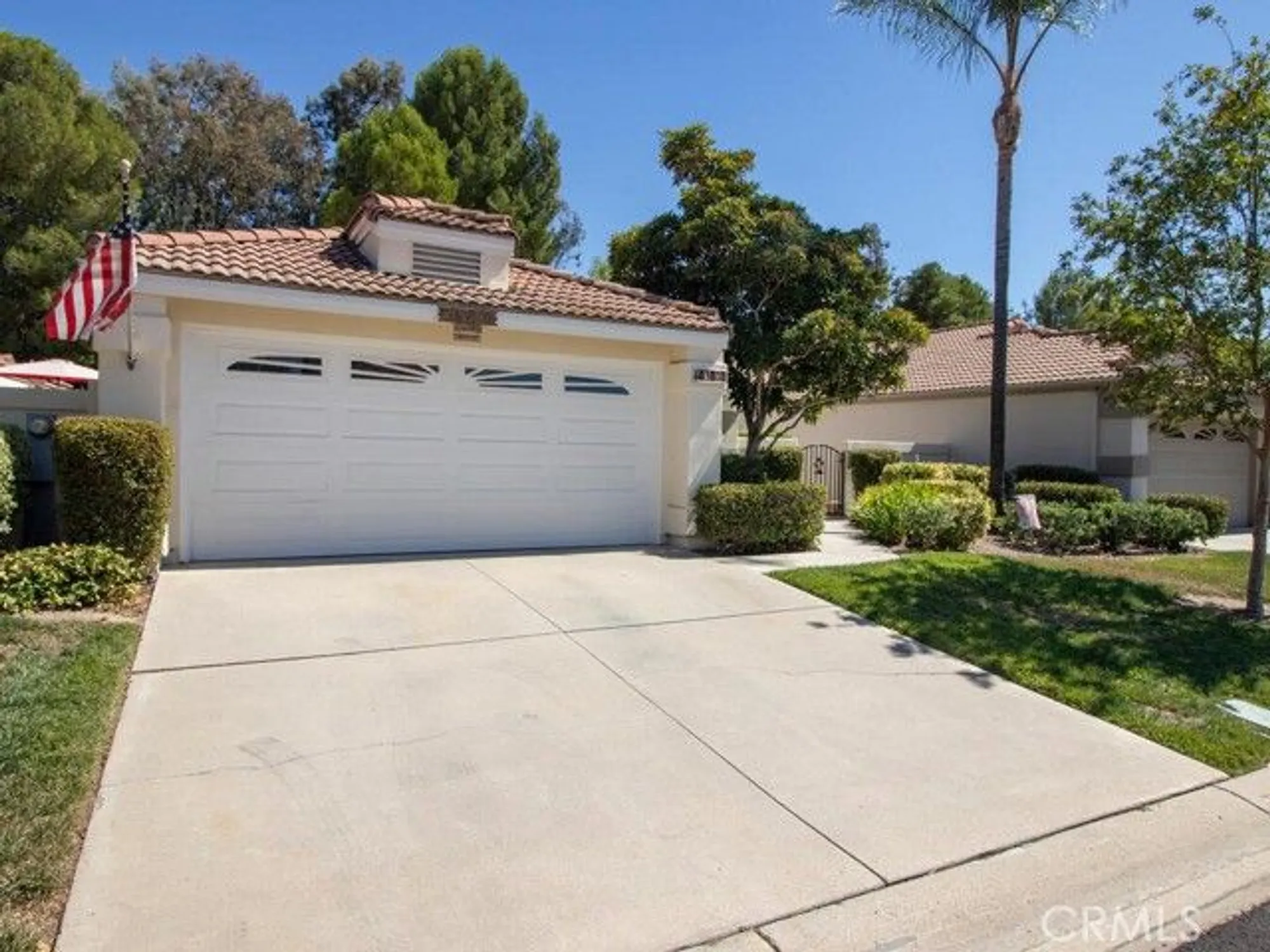 Property Slideshow image 4 of 39 | 40380 via francisco, Murrieta, CA, 92562