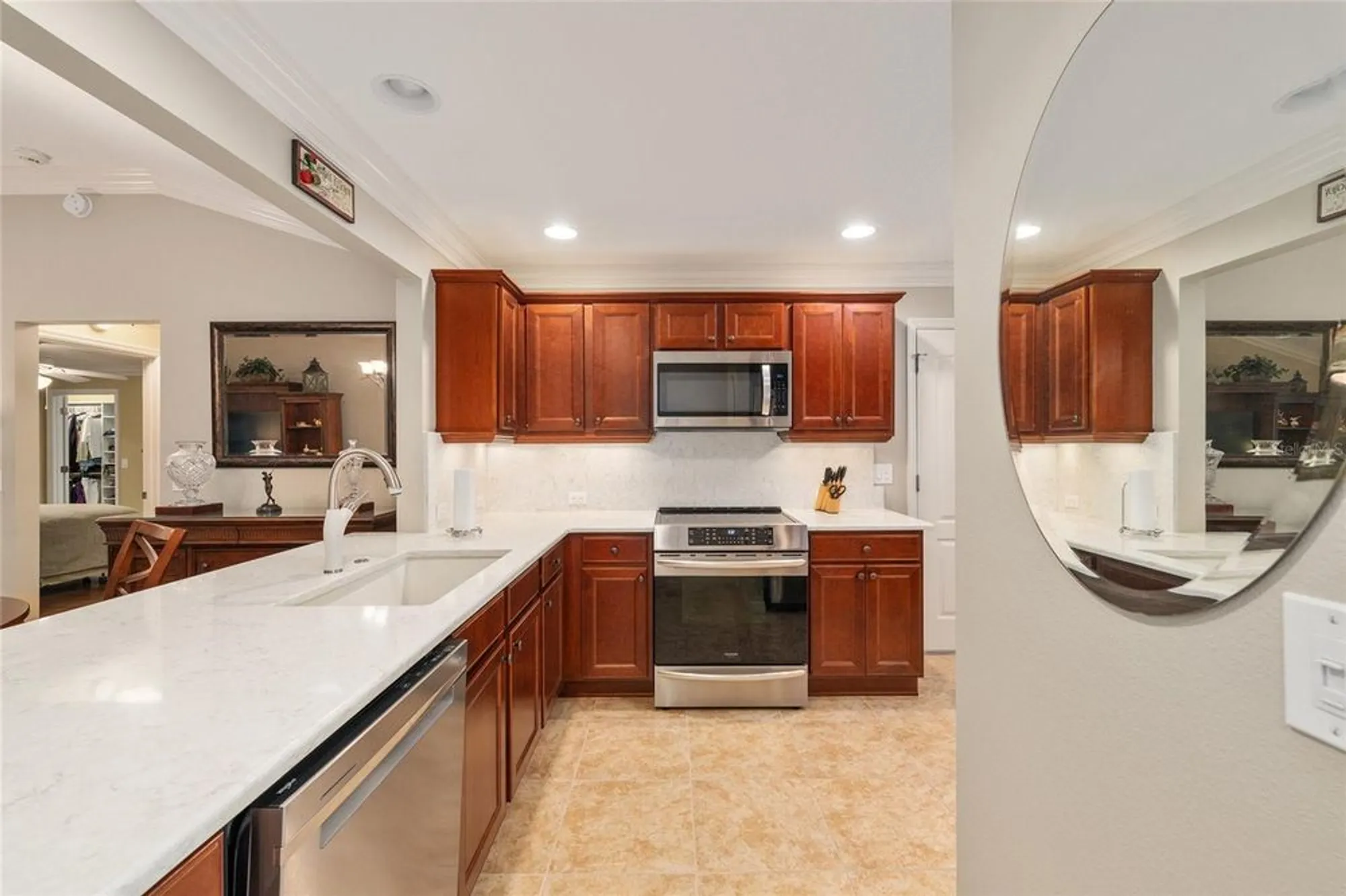 Property Slideshow image 10 of 62 | 626 arcola ct, The Villages, FL, 32162