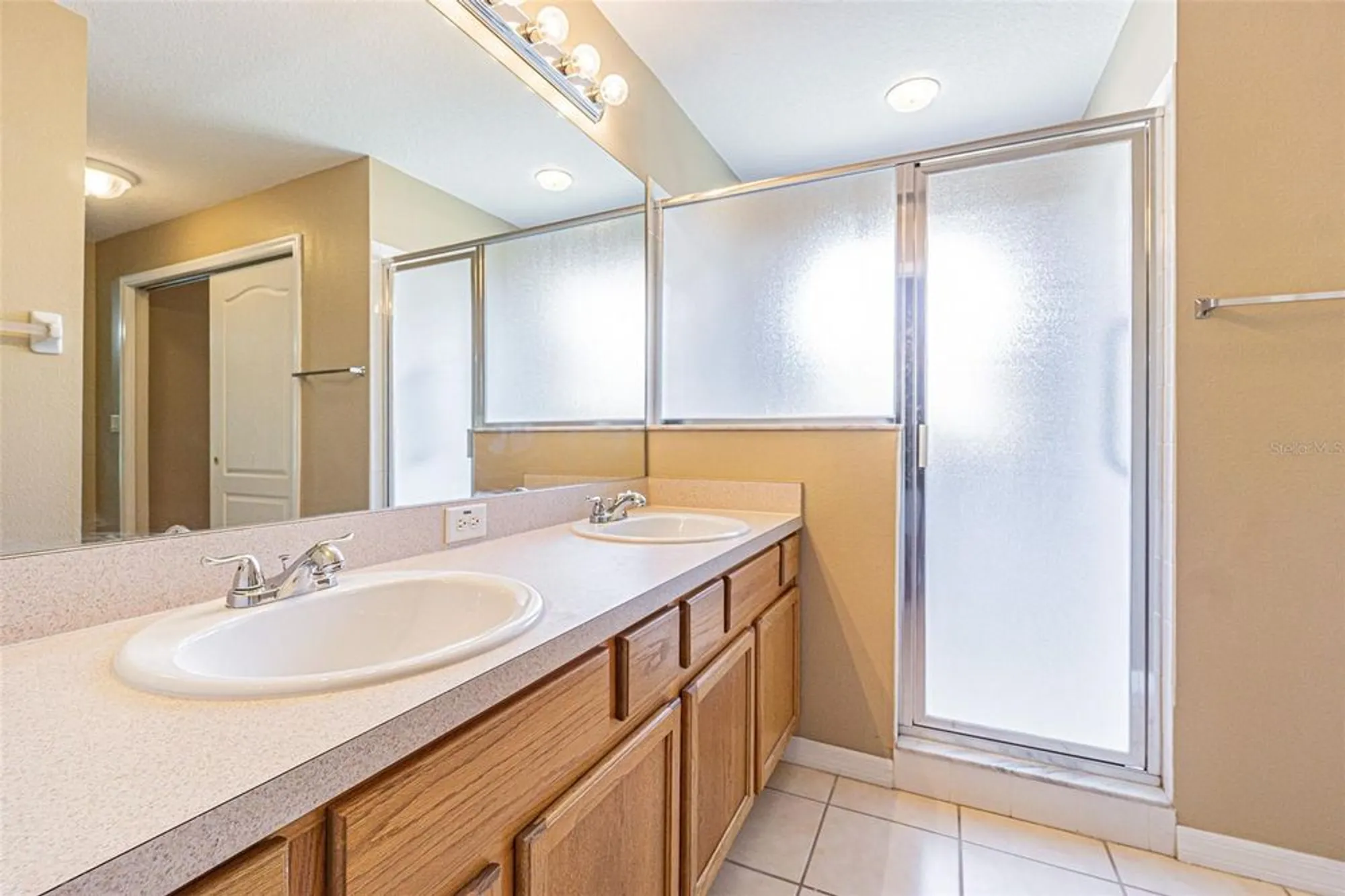 Property Slideshow image 17 of 47 | 10809 collar dr, San Antonio, FL, 33576