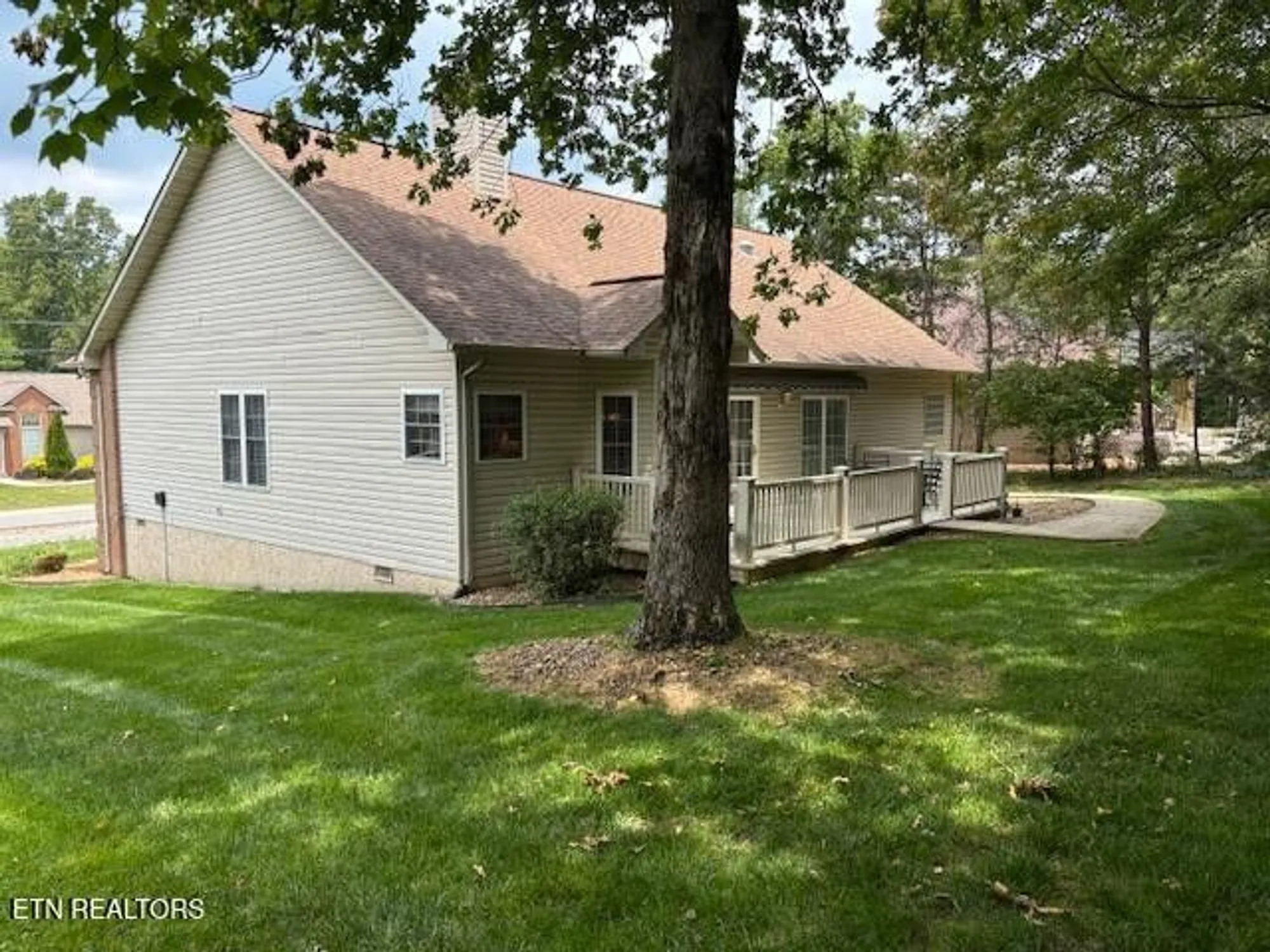 Property Slideshow image 21 of 23 | 141 forest hill dr, Crossville, TN, 38558