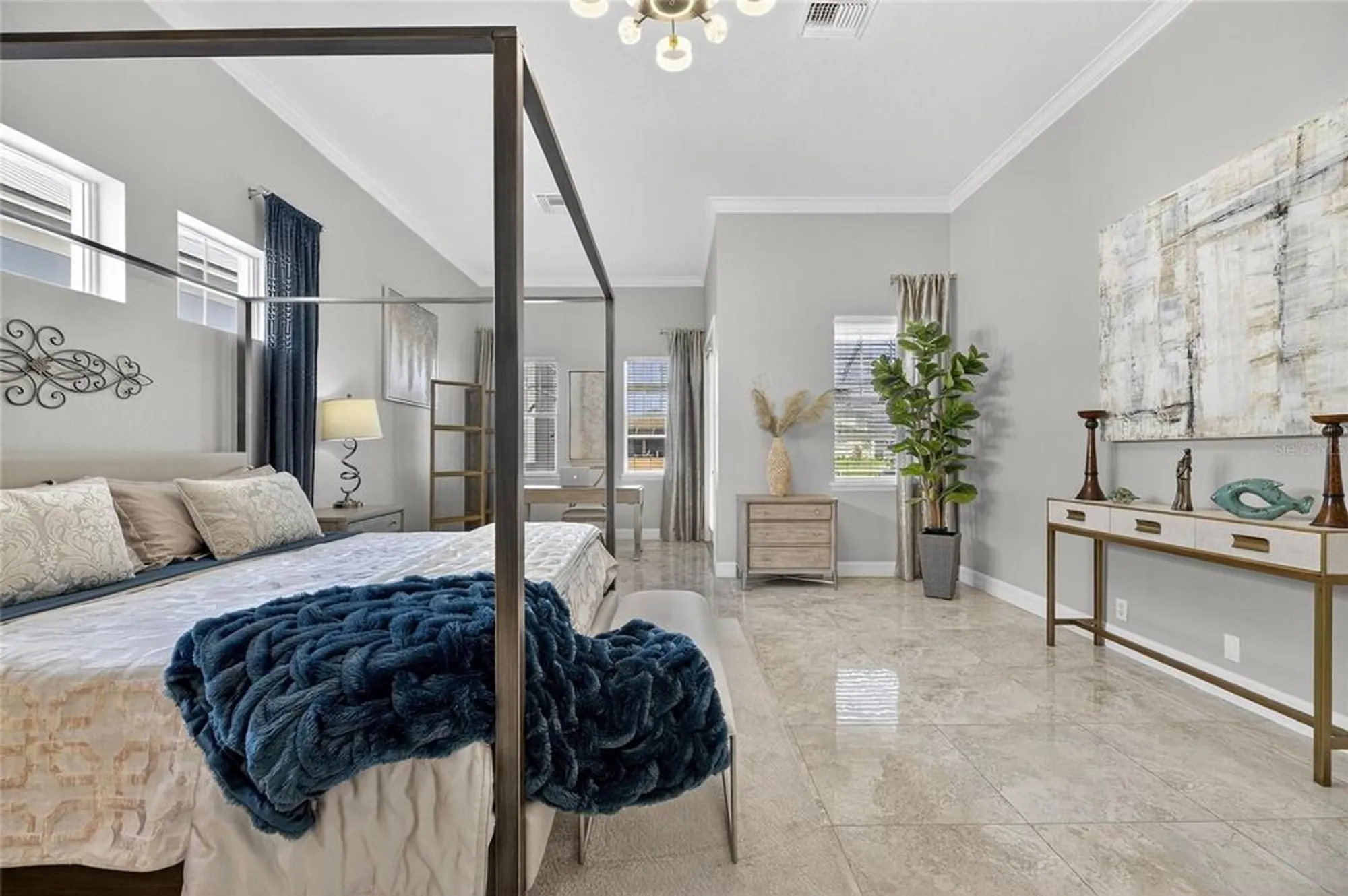 Property Slideshow image 19 of 99 | 719 islebay dr, Apollo Beach, FL, 33572