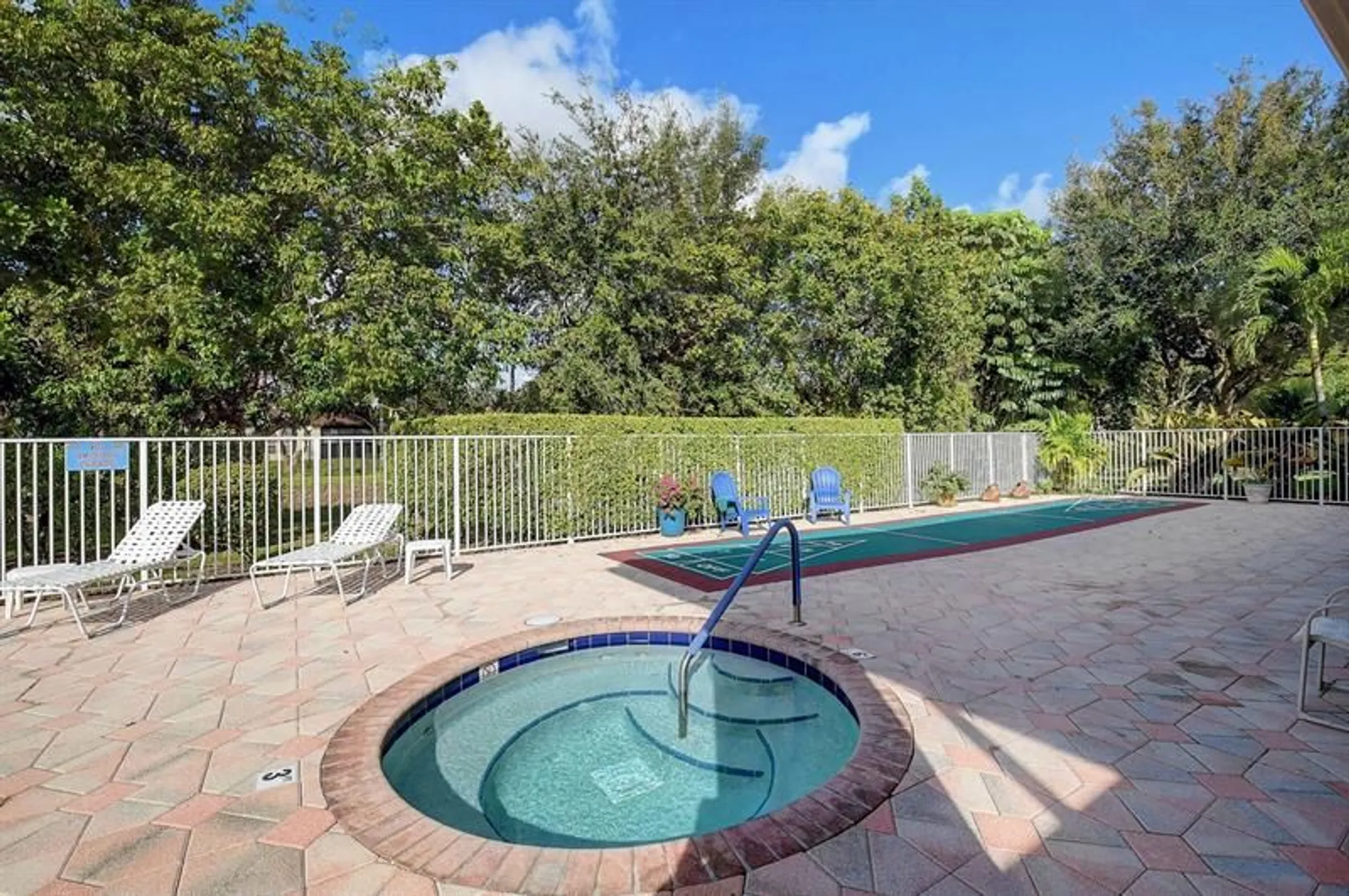 Property Slideshow image 57 of 62 | 5891 royal isles blvd, Boynton Beach, FL, 33437