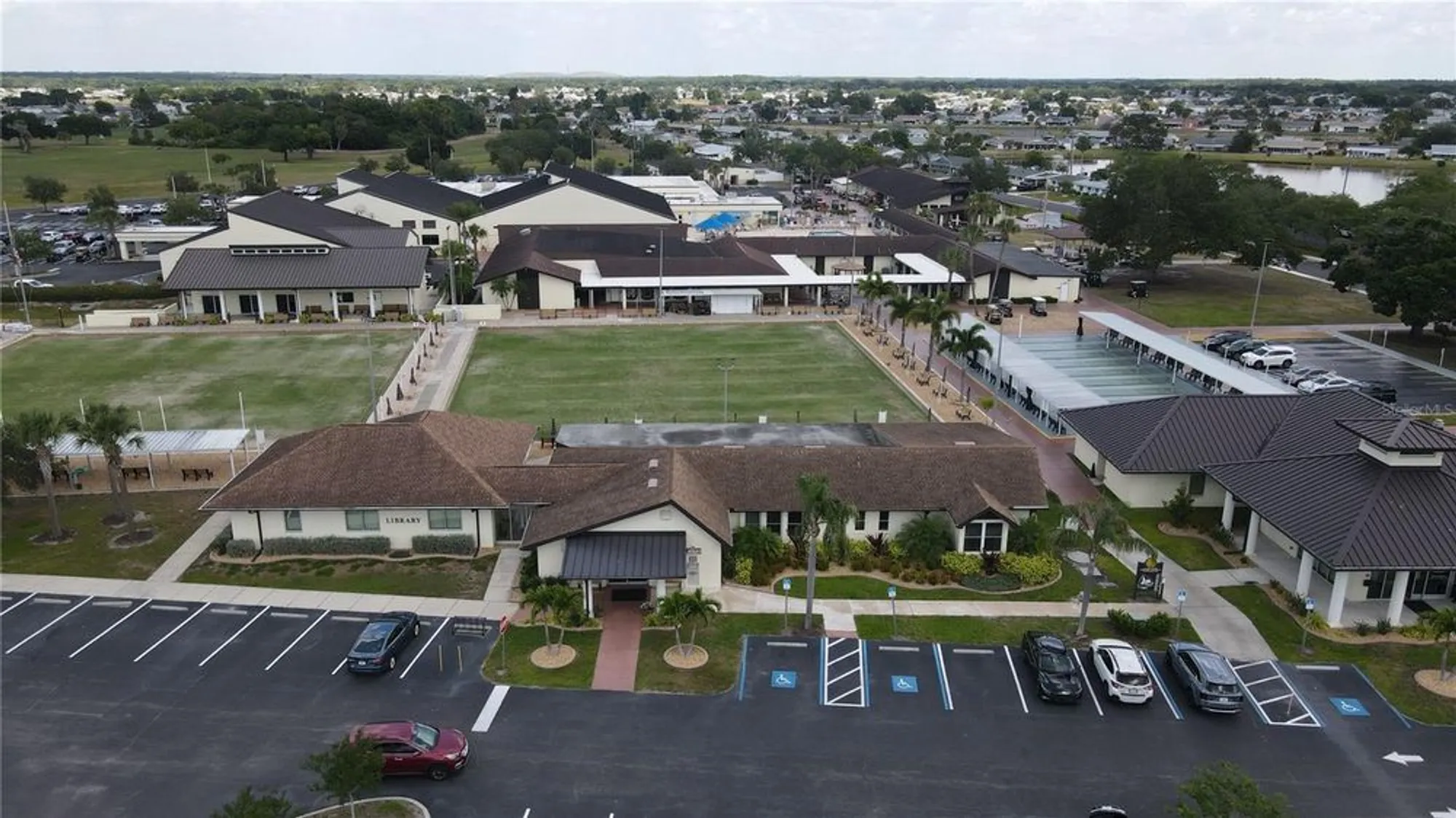 Property Slideshow image 72 of 80 | 829 fox hills dr, Sun City Center, FL, 33573