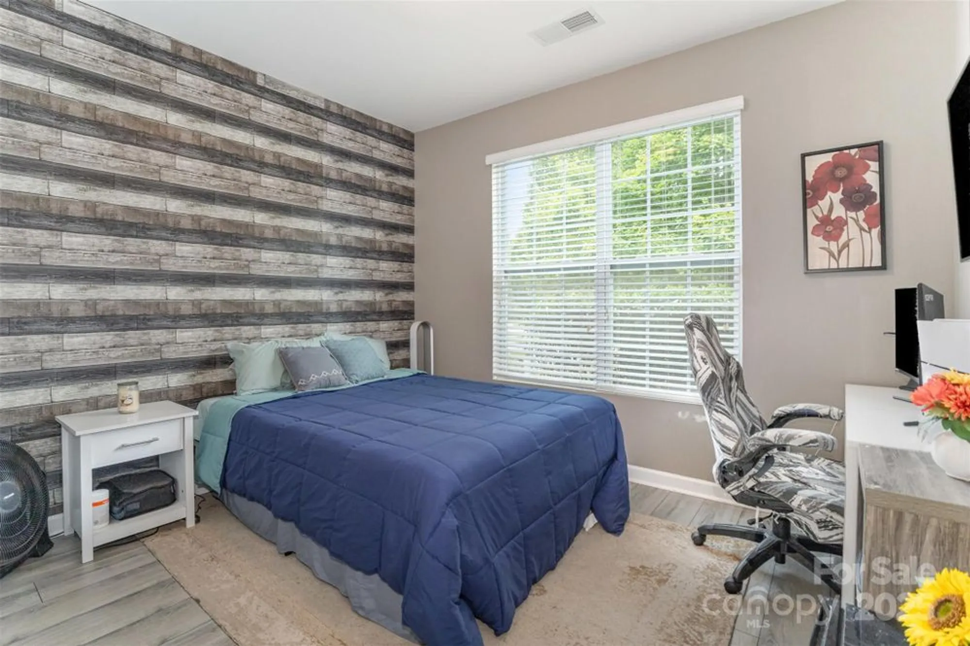 Property Slideshow image 24 of 36 | 8708 artesa mill ln, Charlotte, NC, 28214