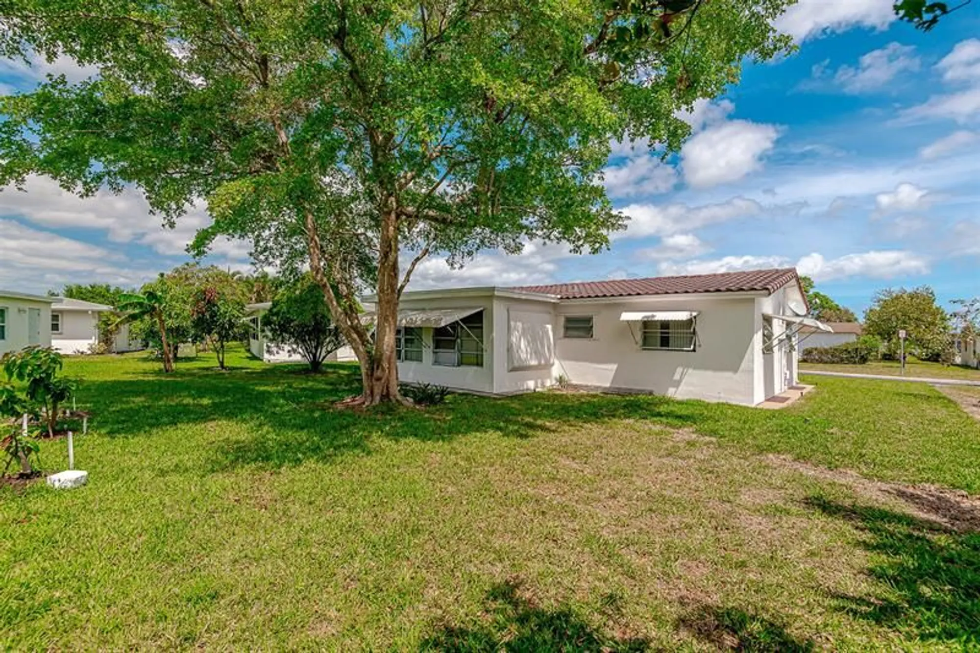 Property Slideshow image 4 of 22 | 1005 nw 73rd ave, Margate, FL, 33063