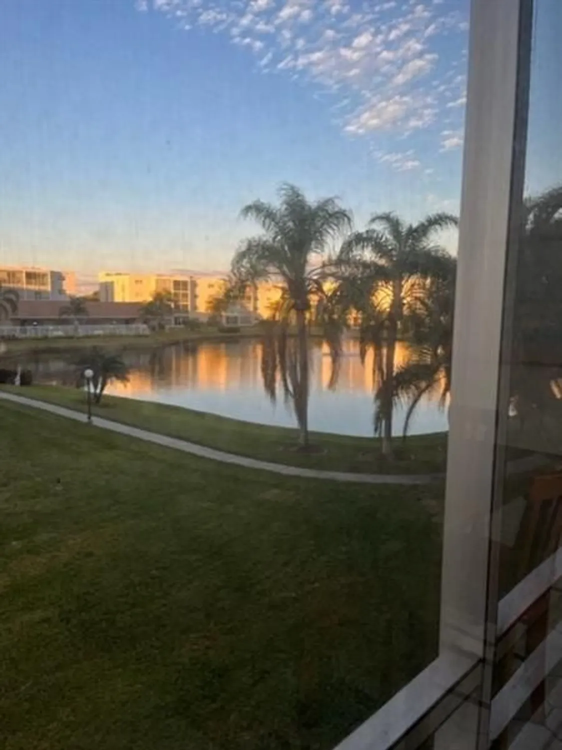 Property Slideshow image 5 of 22 | 315 se 11th ter 203, Dania Beach, FL, 33004