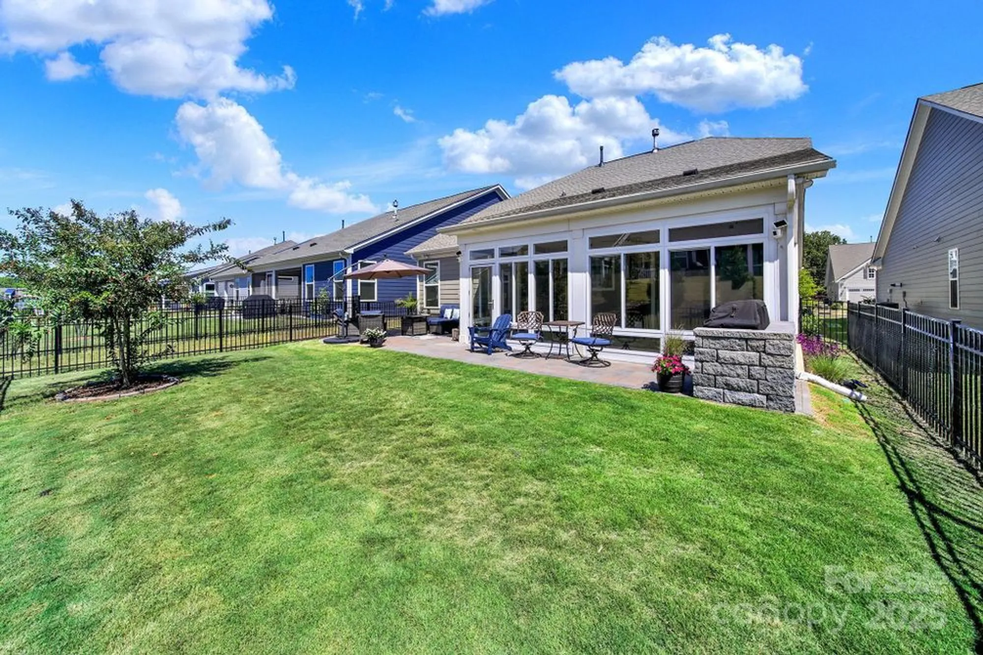 Property Slideshow image 31 of 48 | 10313 superb ln, Charlotte, NC, 28215