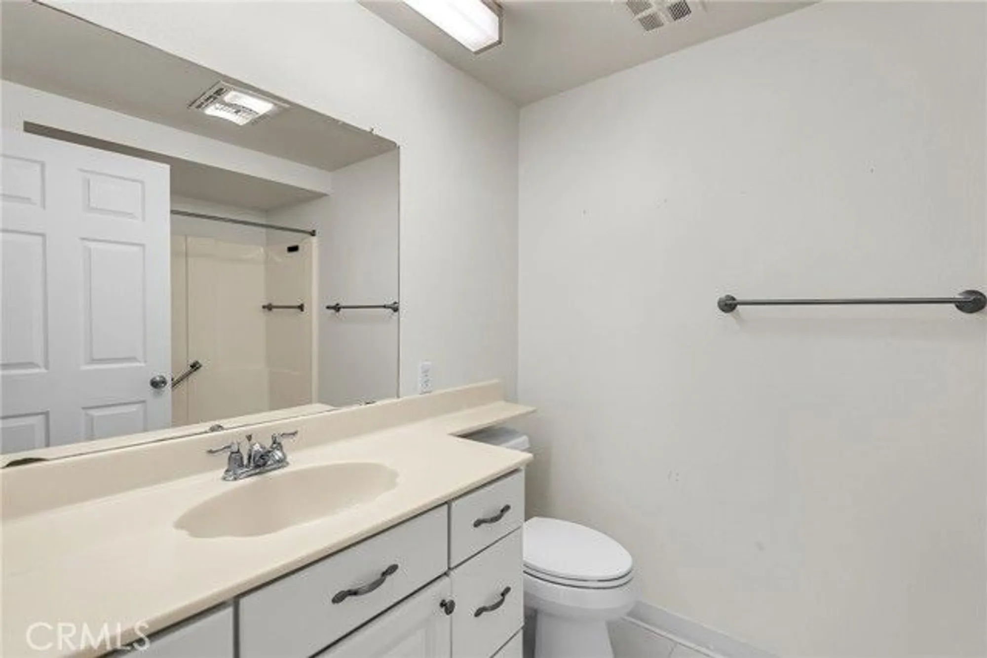 Property Slideshow image 21 of 25 | 2277 via mariposa b, Laguna Woods, CA, 92637