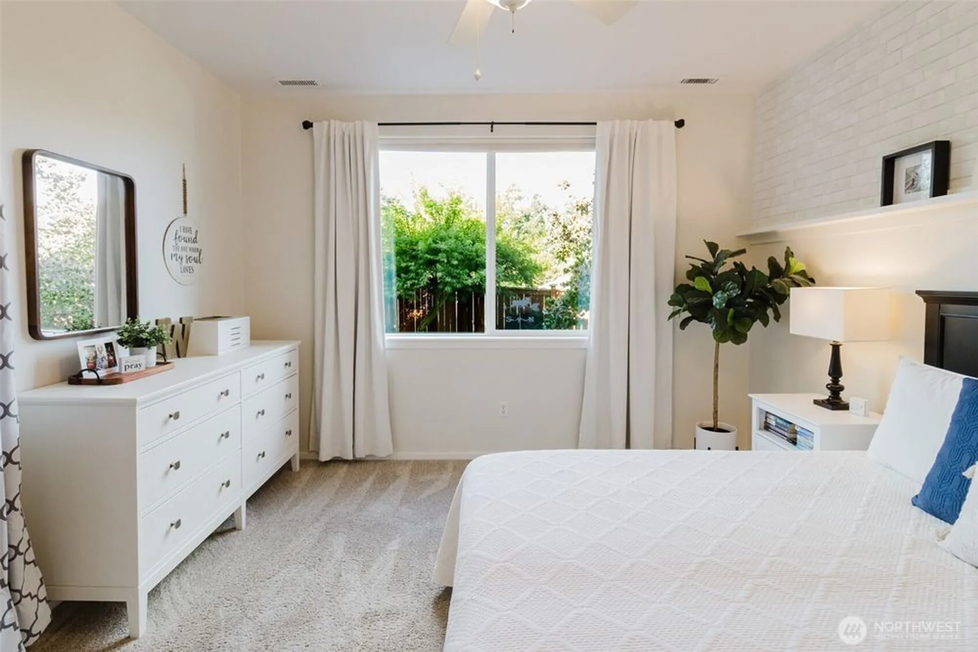 Property Slideshow image 18 of 38 | 4921 spokane ct, Lacey, WA, 98516