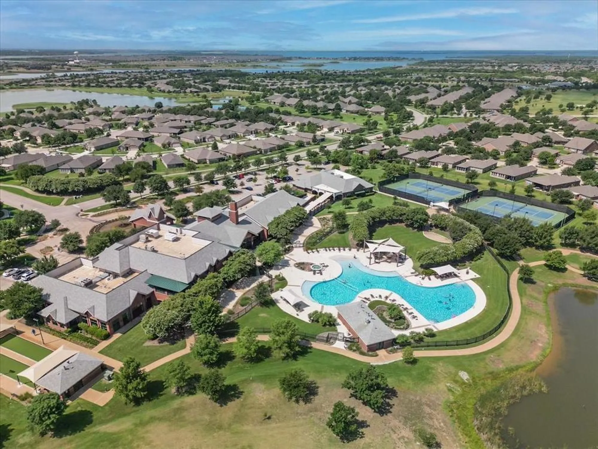 Property Slideshow image 27 of 34 | 6281 paragon dr, Frisco, TX, 75036