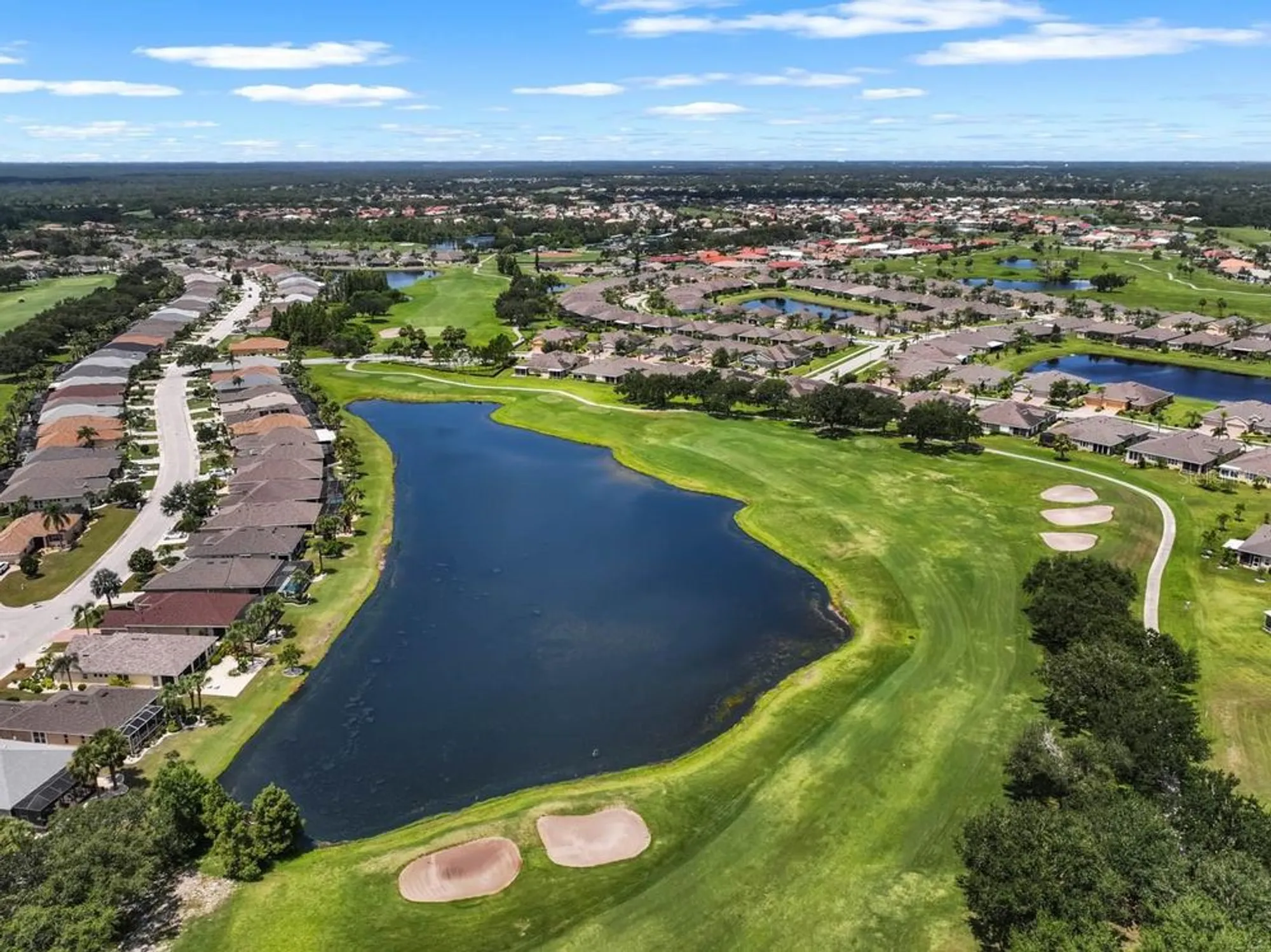 Property Slideshow image 37 of 60 | 809 chipper dr, Sun City Center, FL, 33573