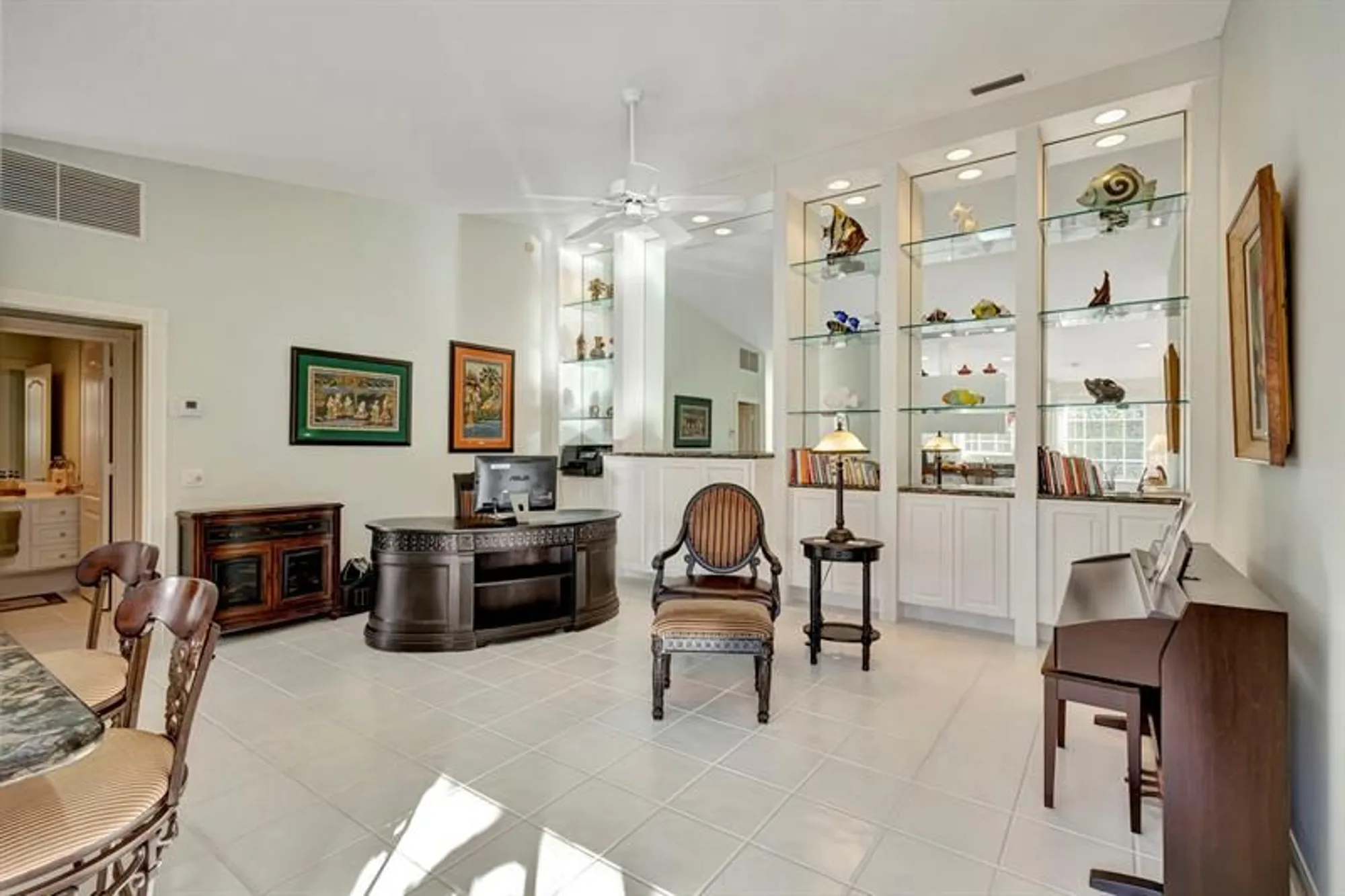 Property Slideshow image 16 of 45 | 7028 gila ln, West Palm Beach, FL, 33411