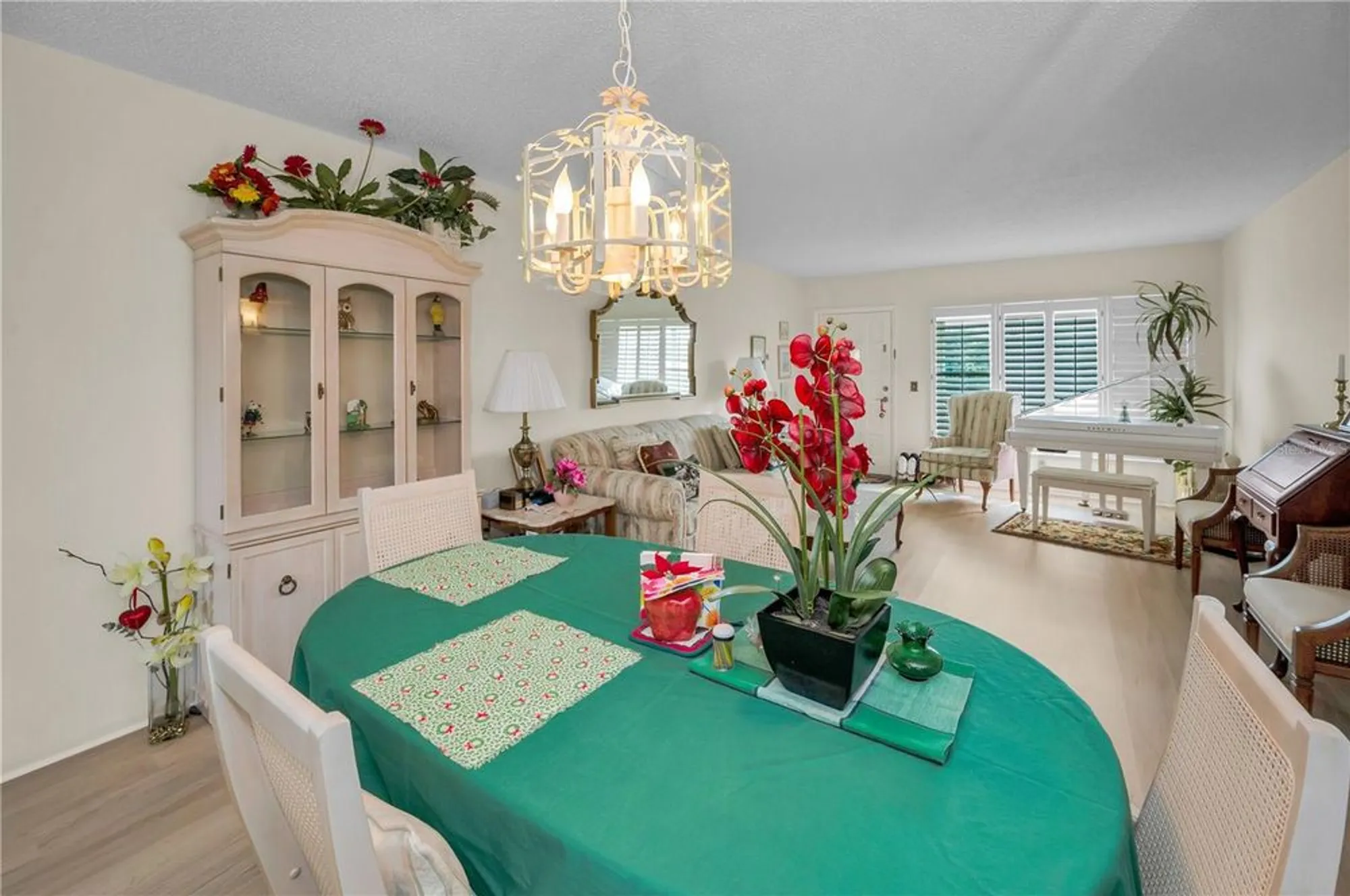 Property Slideshow image 8 of 74 | 2358 ecuadorian way 52, Clearwater, FL, 33763