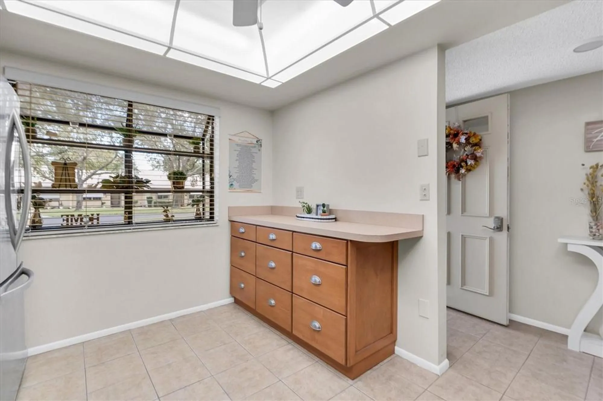 Property Slideshow image 12 of 38 | 11311 dollar lake dr apt 6, Port Richey, FL, 34668