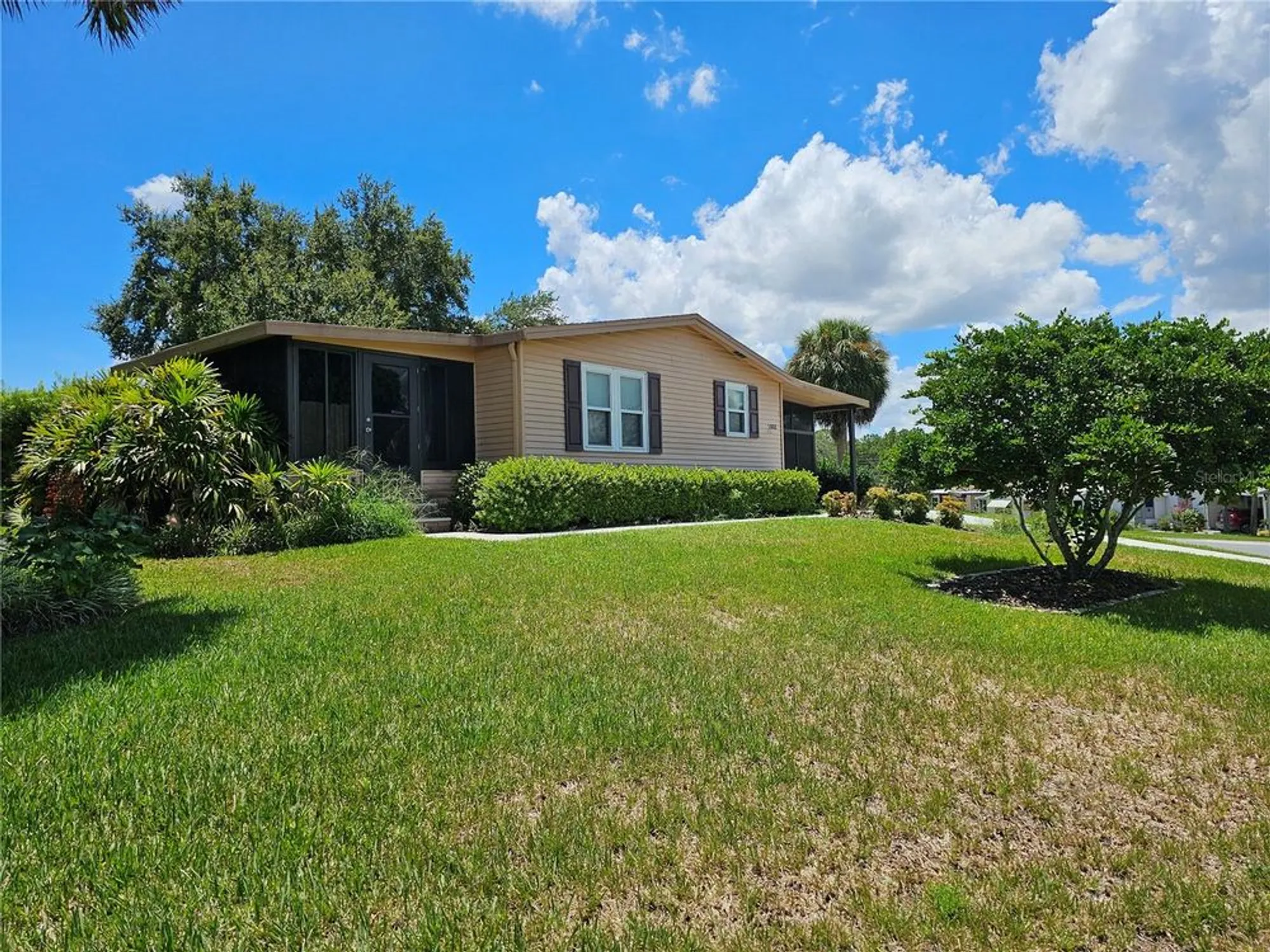 Property Slideshow image 2 of 13 | 1003 parker pl, The Villages, FL, 32159