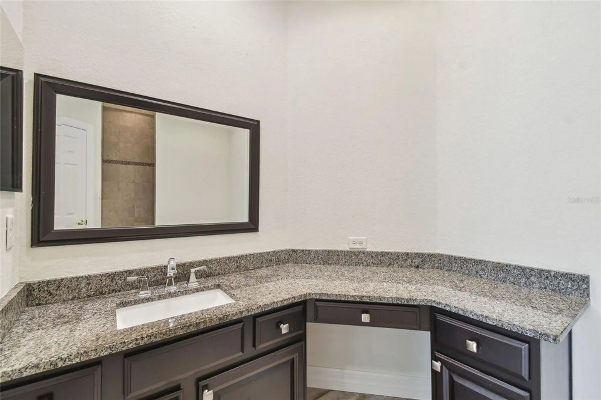 Property Slideshow image 31 of 97 | 13141 palmilla cir, Dade City, FL, 33525