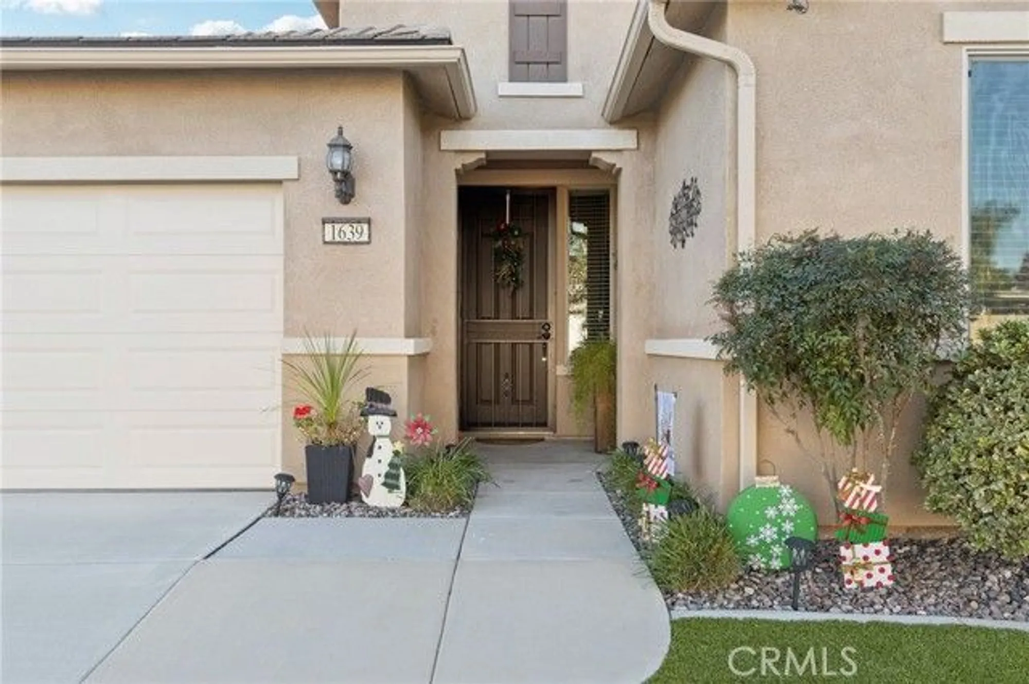 Property Slideshow image 4 of 75 | 1639 via simpatico, Hemet, CA, 92545