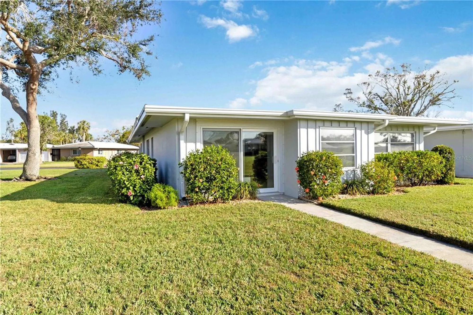 Property Slideshow image 48 of 66 | 3220 southfield ln 810, Sarasota, FL, 34239