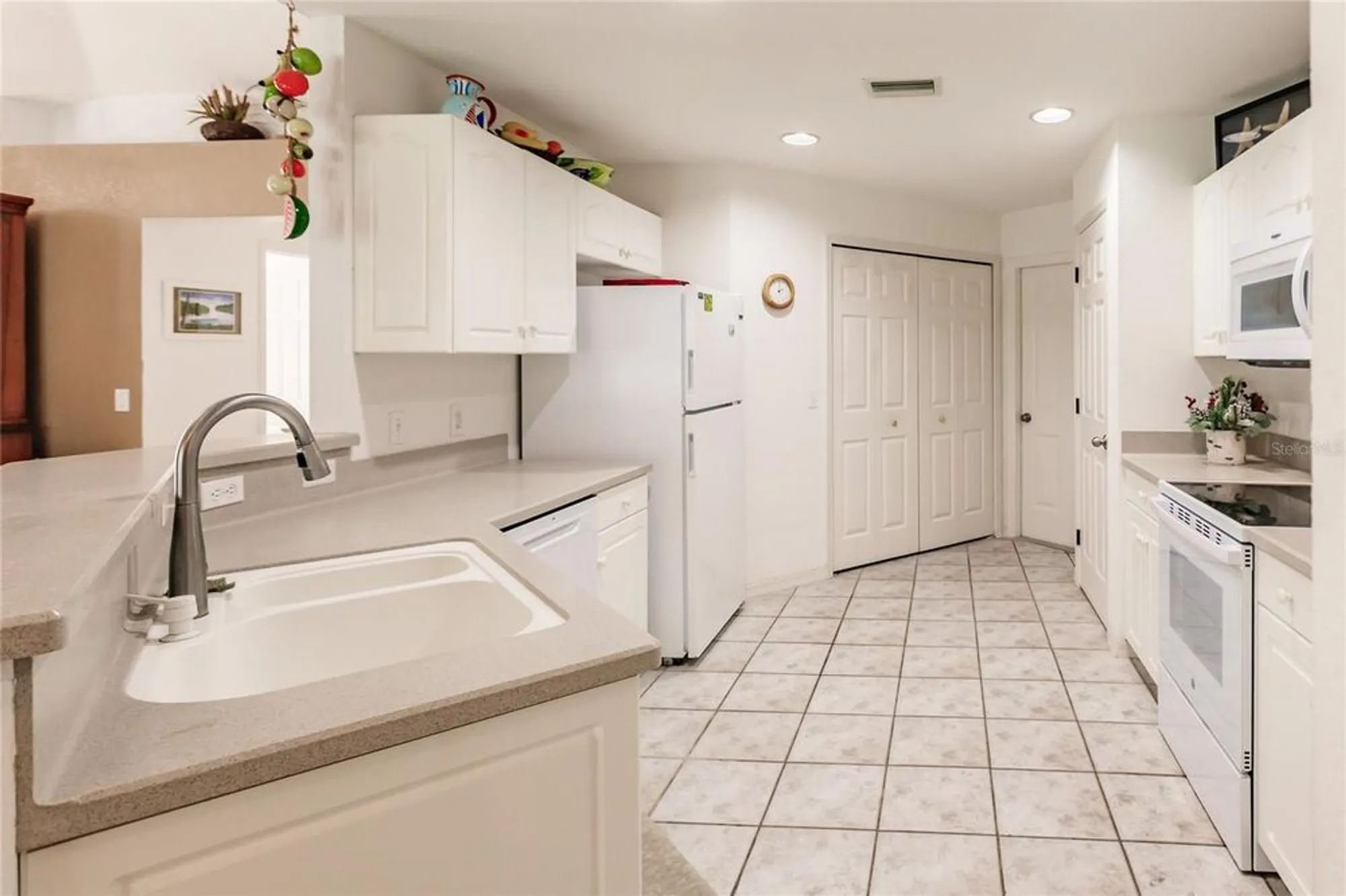 Property Slideshow image 14 of 46 | 405 islamorada blvd, Punta Gorda, FL, 33955