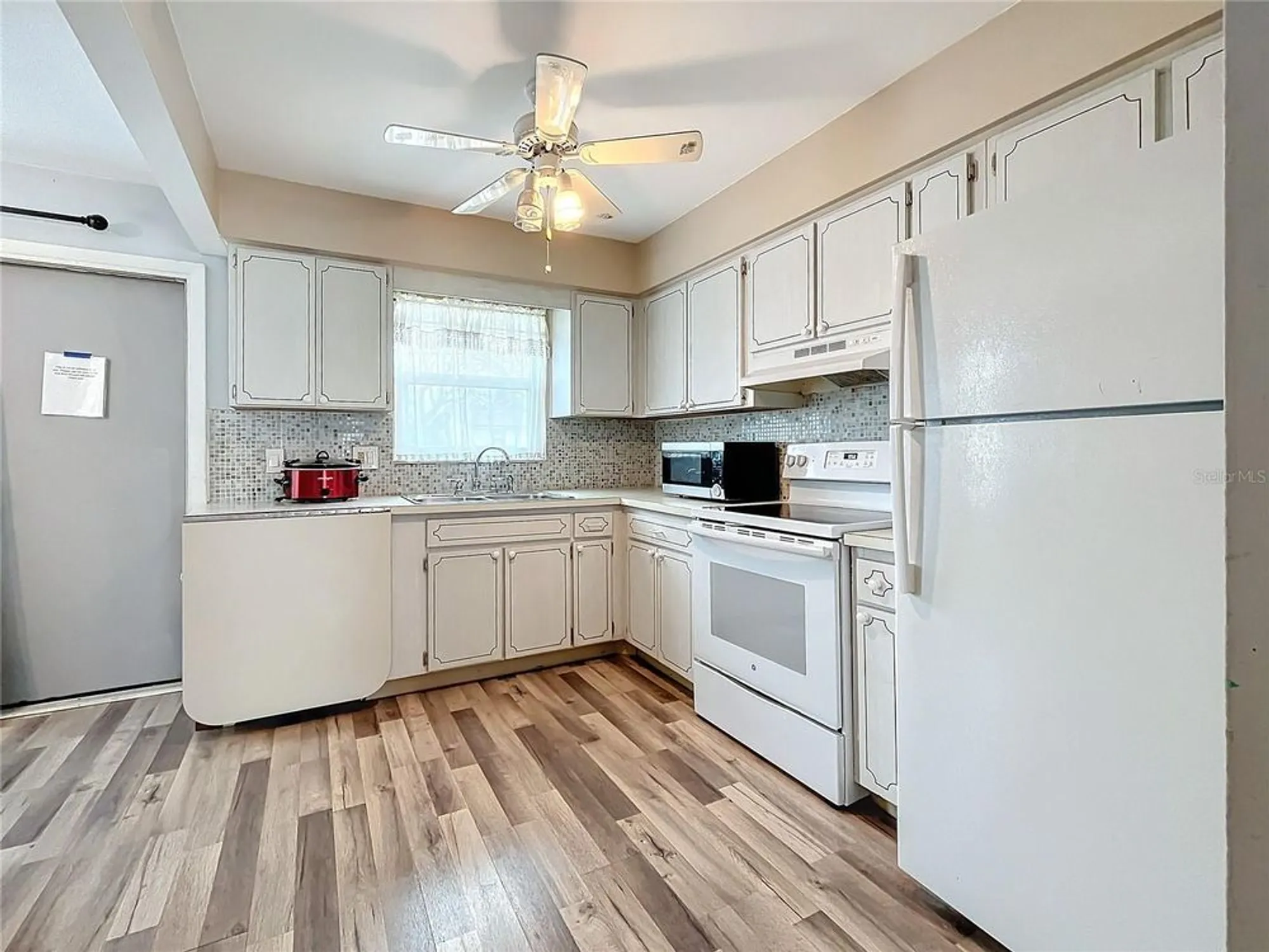 Property Slideshow image 11 of 49 | 8330 vendome blvd, Pinellas Park, FL, 33781