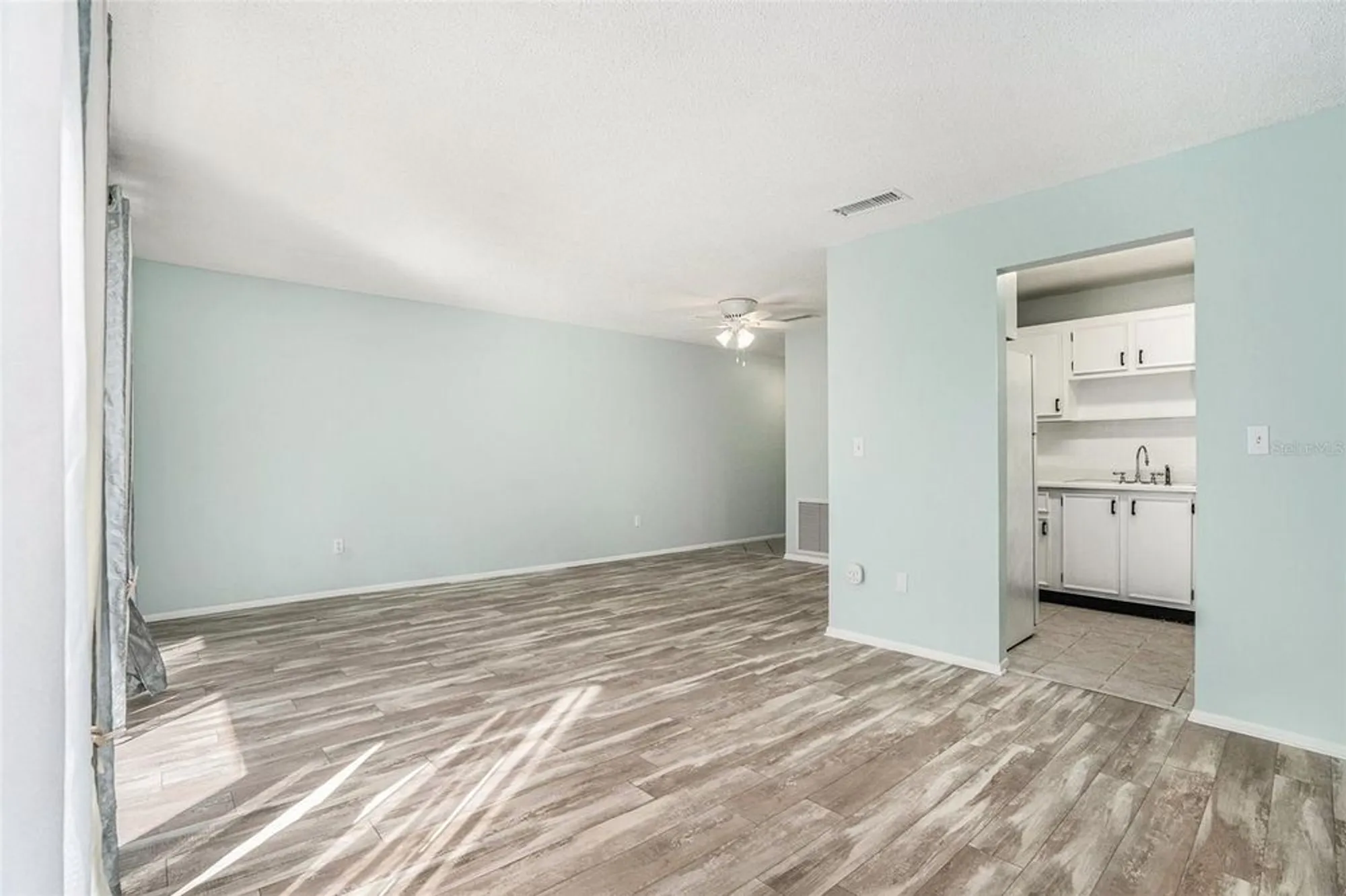 Property Slideshow image 11 of 35 | 5971 terrace park dr n unit 307, St Petersburg, FL, 33709